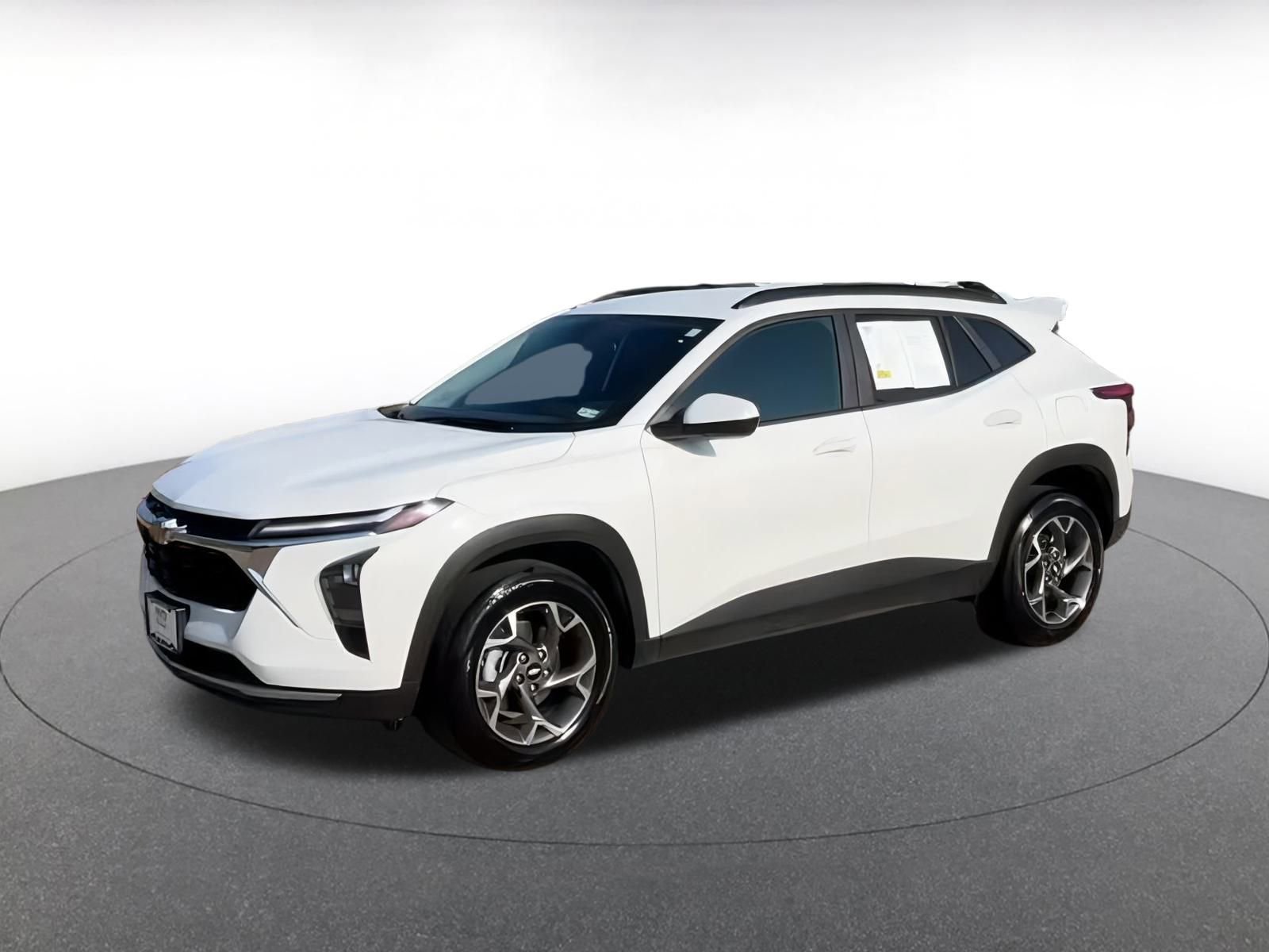 Thumbnail: 2025 Chevrolet Trax - 8