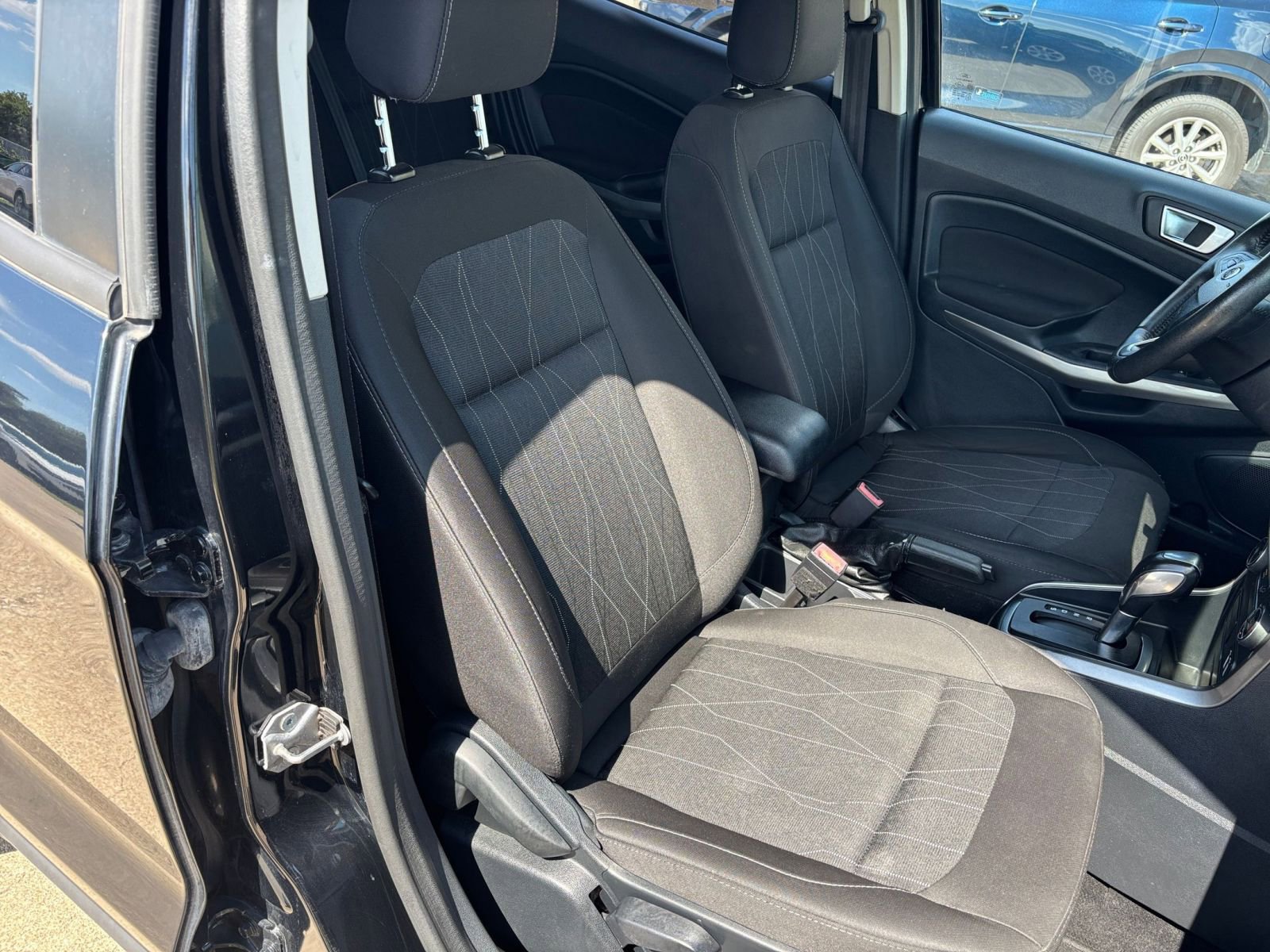 Thumbnail: 2018 Ford EcoSport - 35