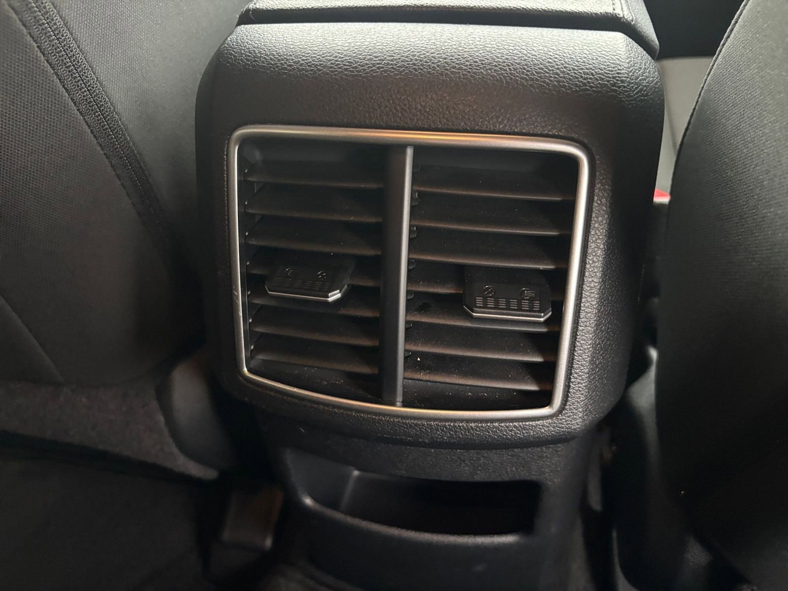 Thumbnail: 2025 Kia Sportage - 22