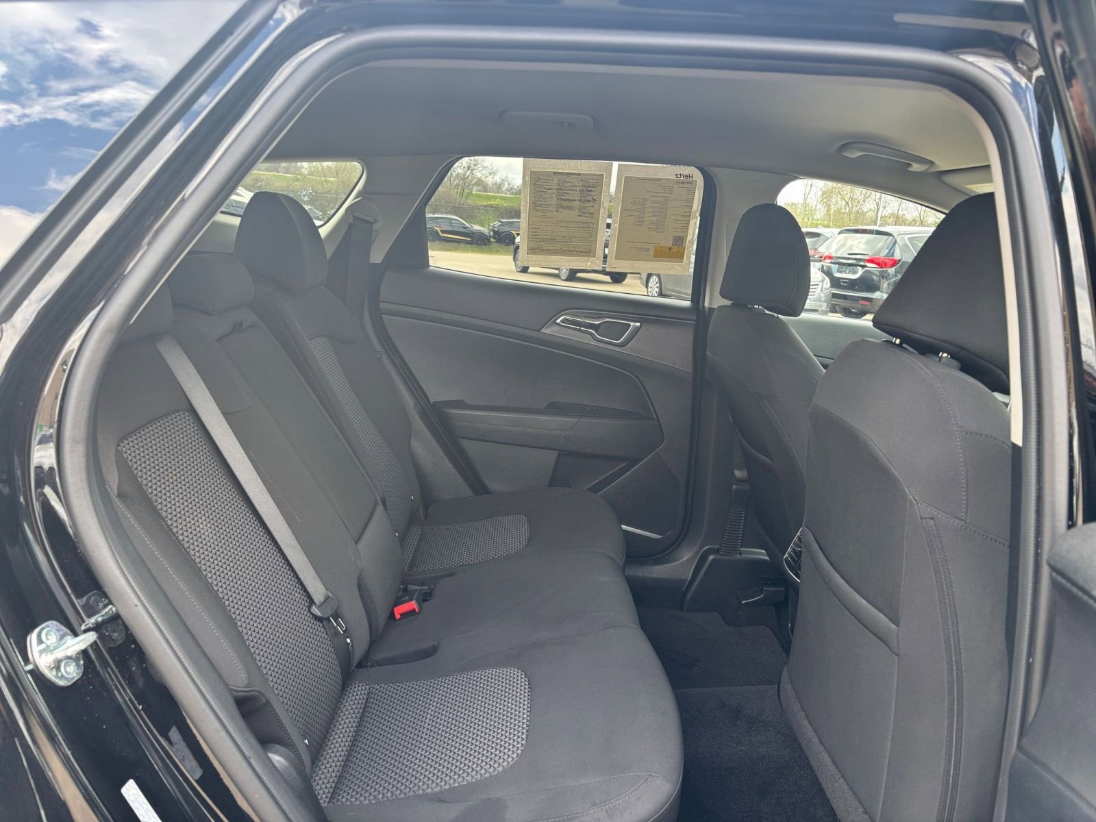 Thumbnail: 2025 Kia Sportage - 24