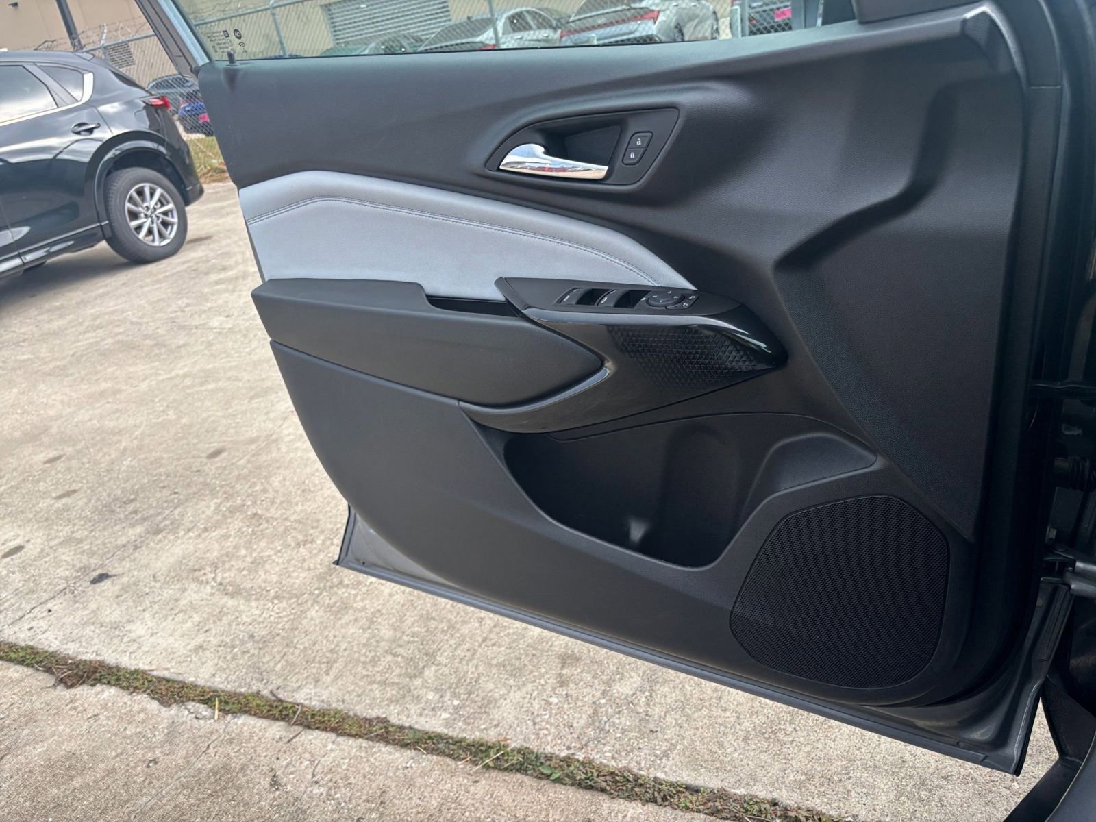 Thumbnail: 2025 Chevrolet Trax - 20