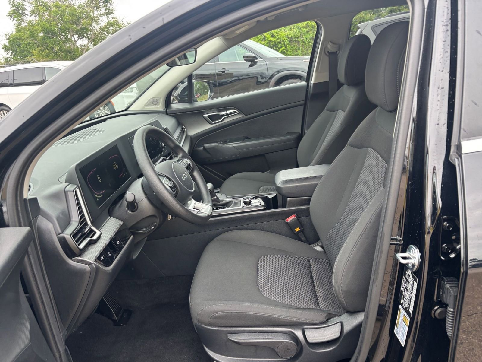 Thumbnail: 2025 Kia Sportage - 25