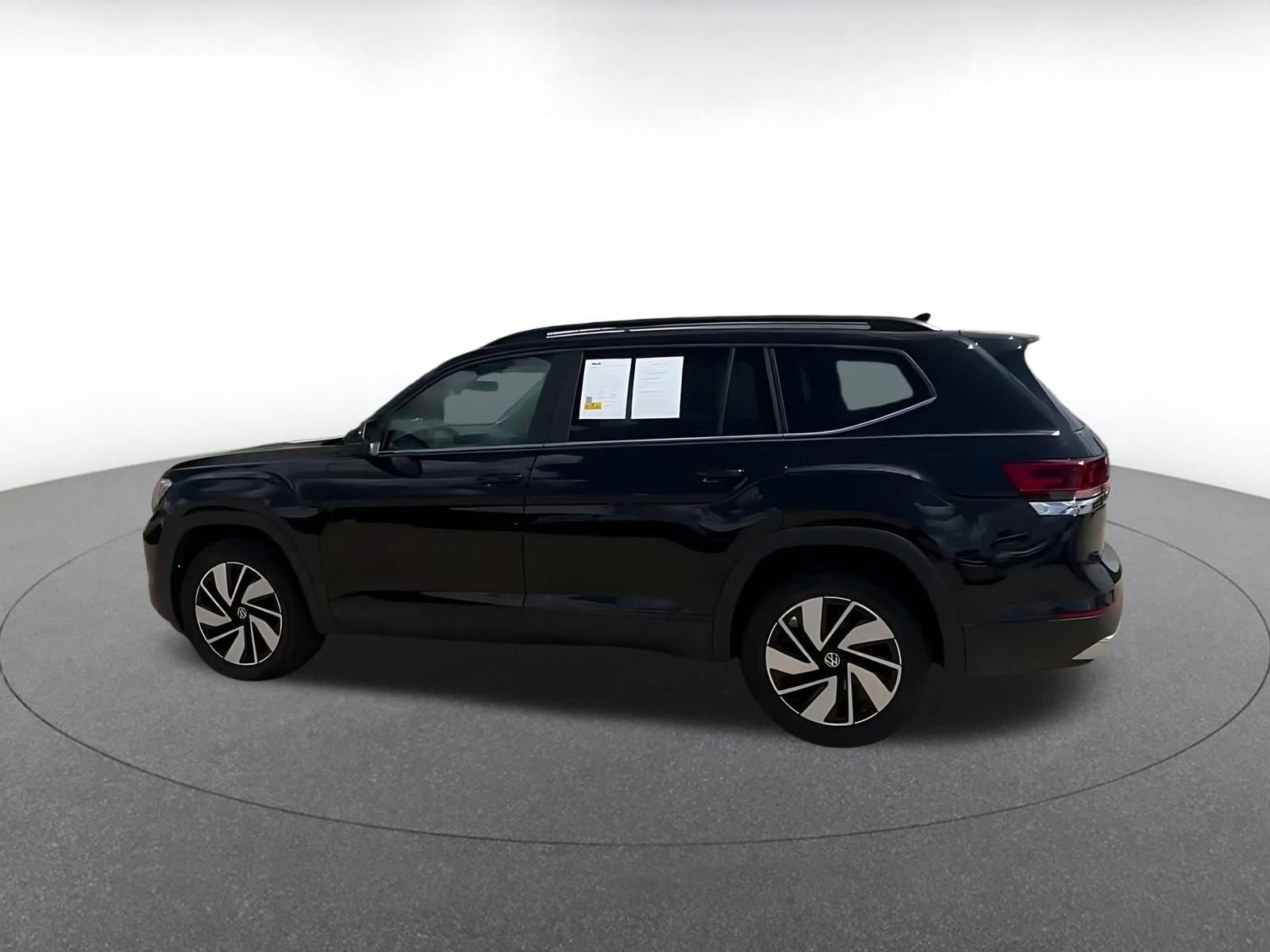 Thumbnail: 2026 Volkswagen Atlas - 9