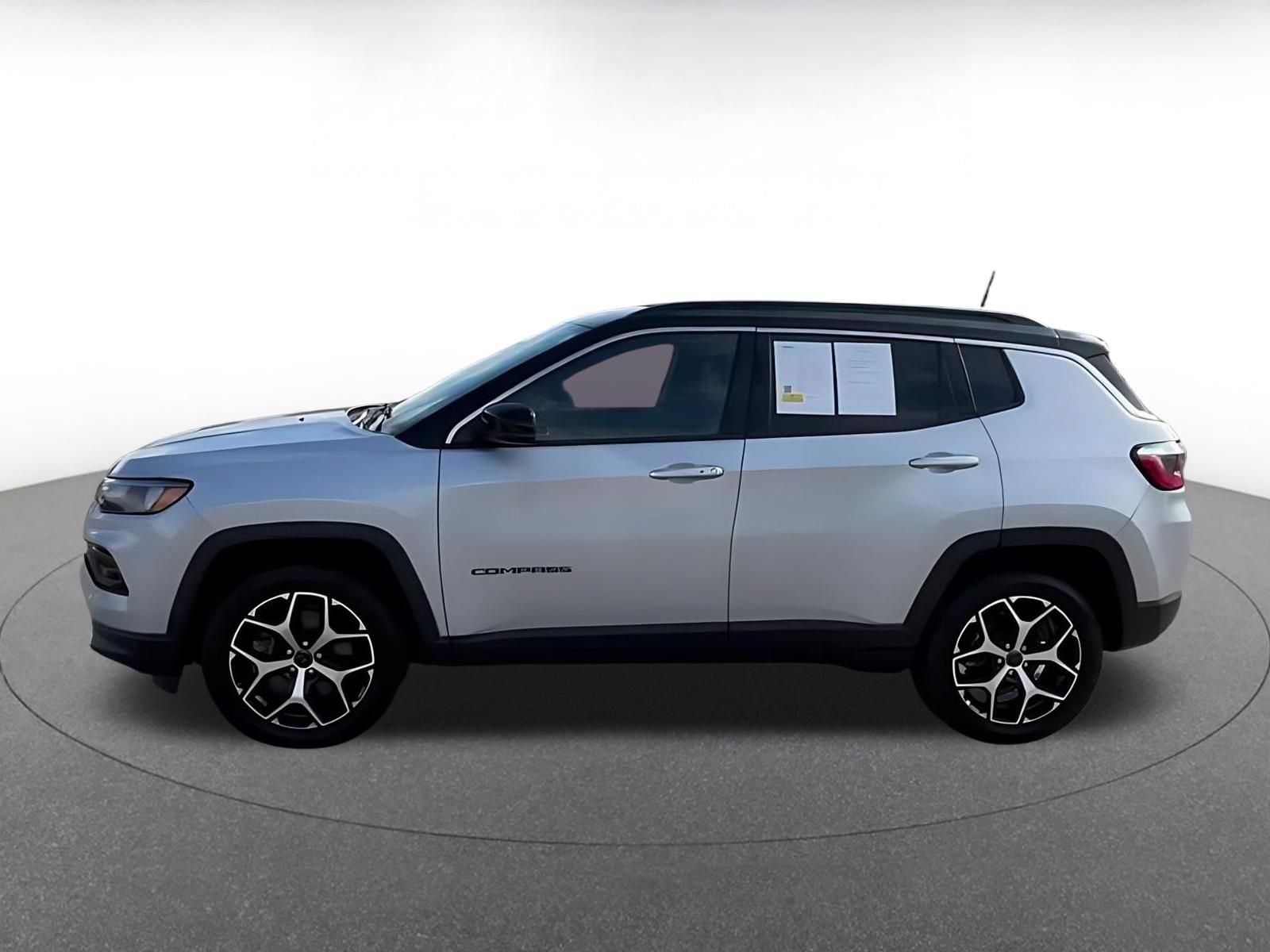 Thumbnail: 2025 Jeep Compass - 9