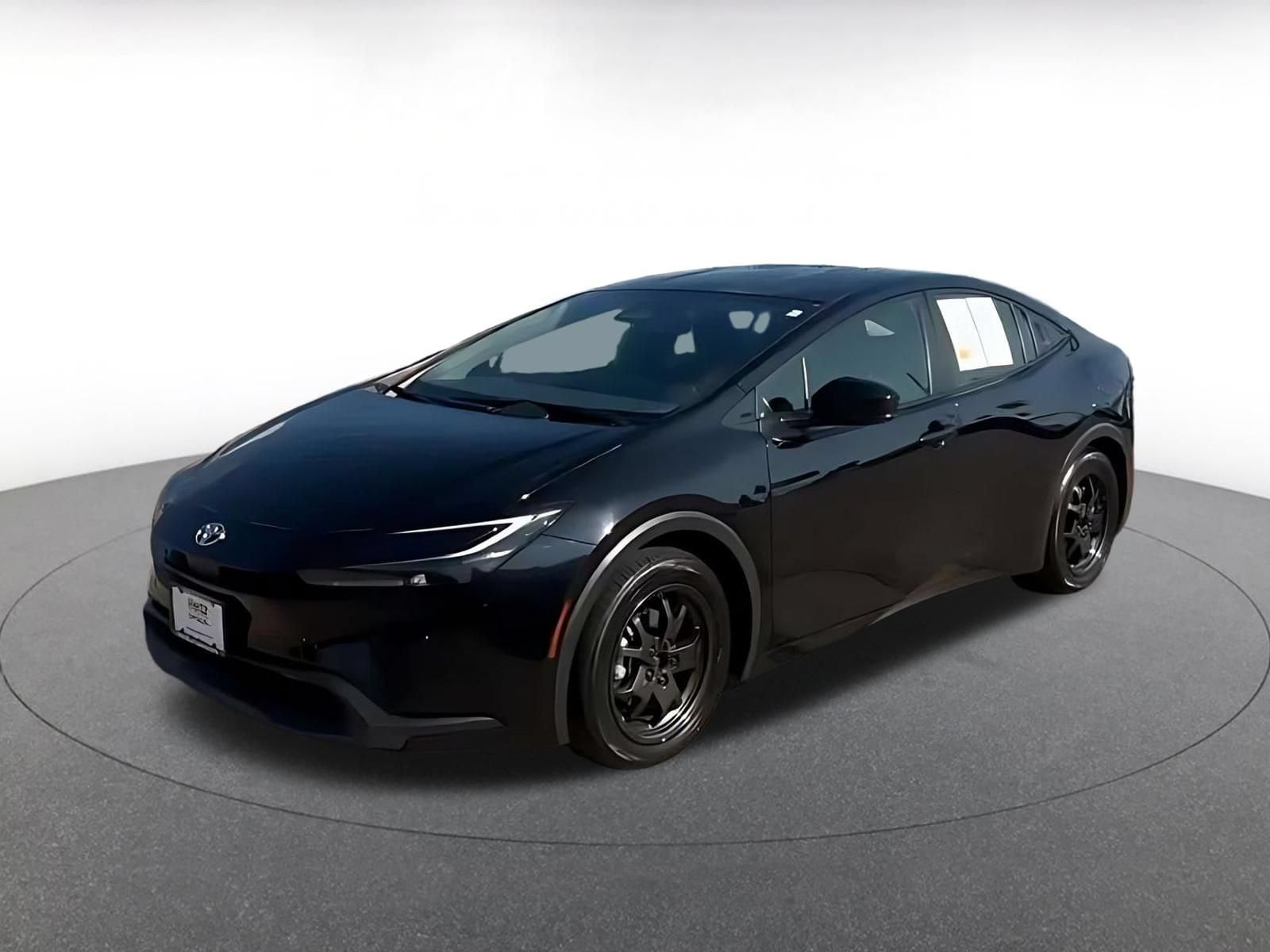 Thumbnail: 2024 Toyota Prius - 4