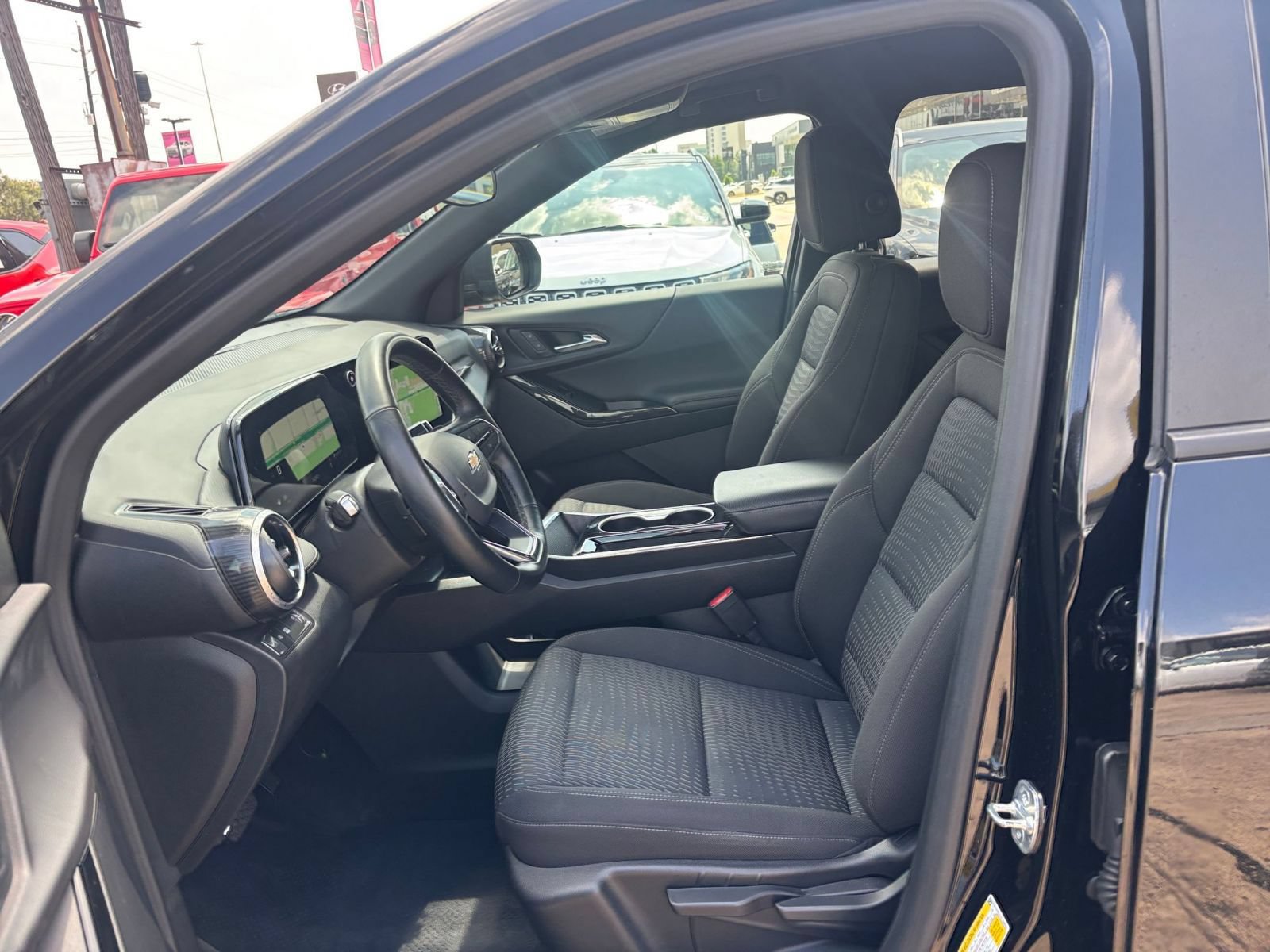 Thumbnail: 2025 Chevrolet Equinox - 28