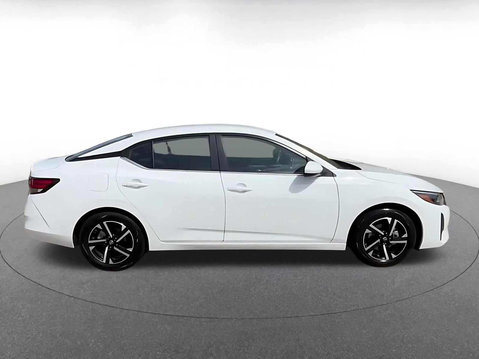 Thumbnail: 2025 Nissan Sentra - 15