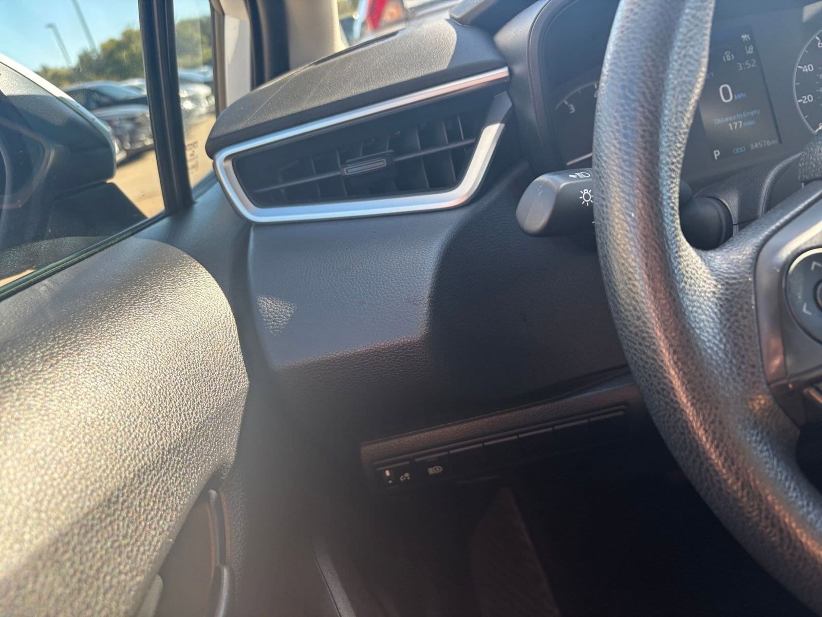 Thumbnail: 2024 Toyota Corolla - 32