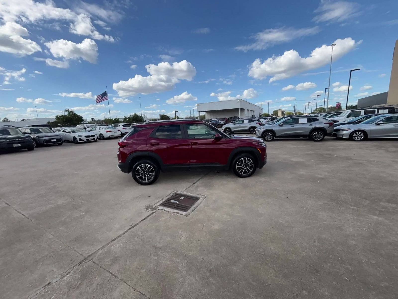 Thumbnail: 2025 Chevrolet TrailBlazer - 16