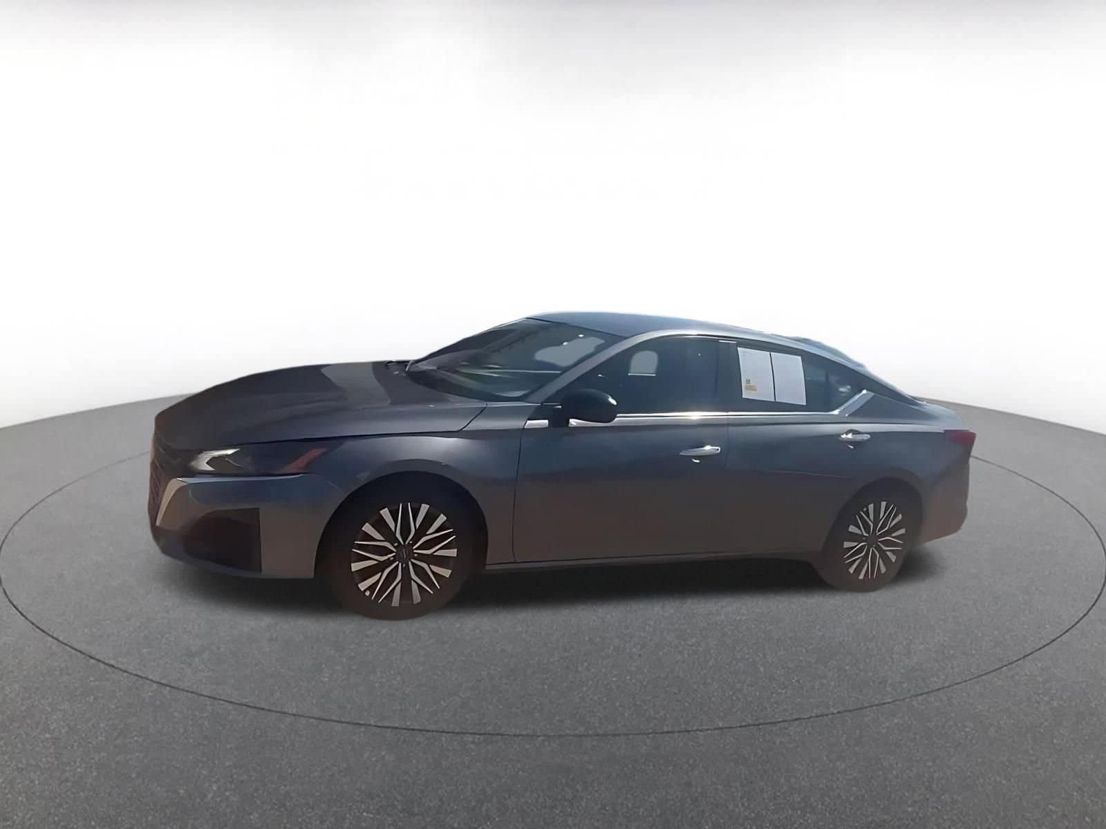 Thumbnail: 2025 Nissan Altima - 4