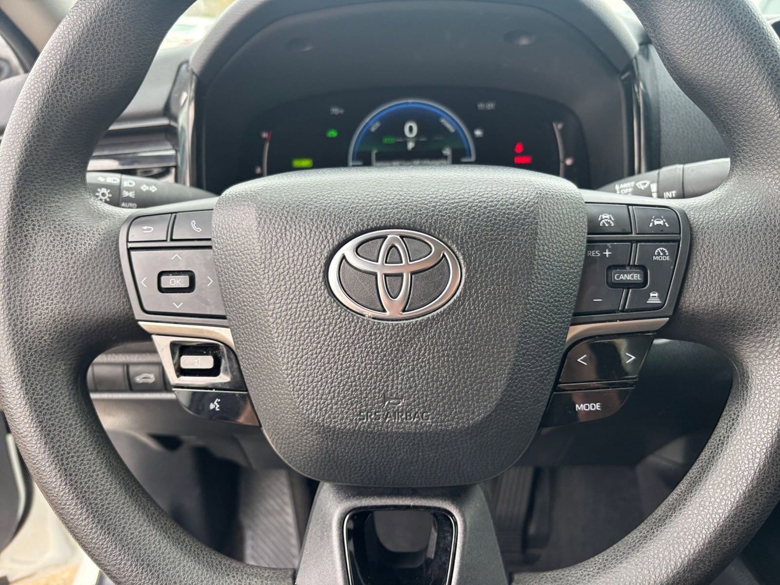 Thumbnail: 2025 Toyota Camry - 27