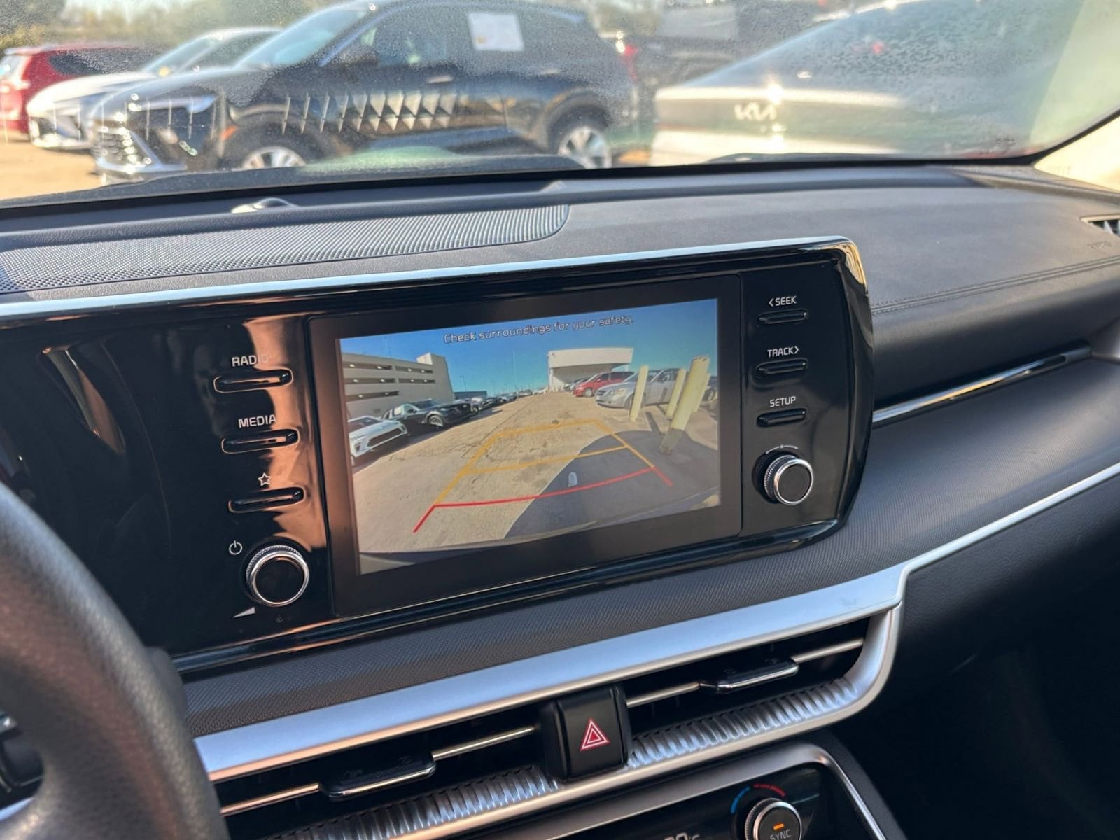 Thumbnail: 2023 Kia K5 - 17