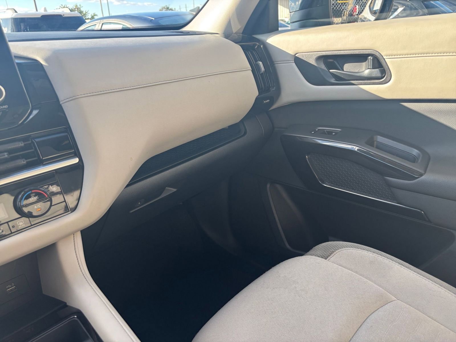 Thumbnail: 2025 Nissan Pathfinder - 35