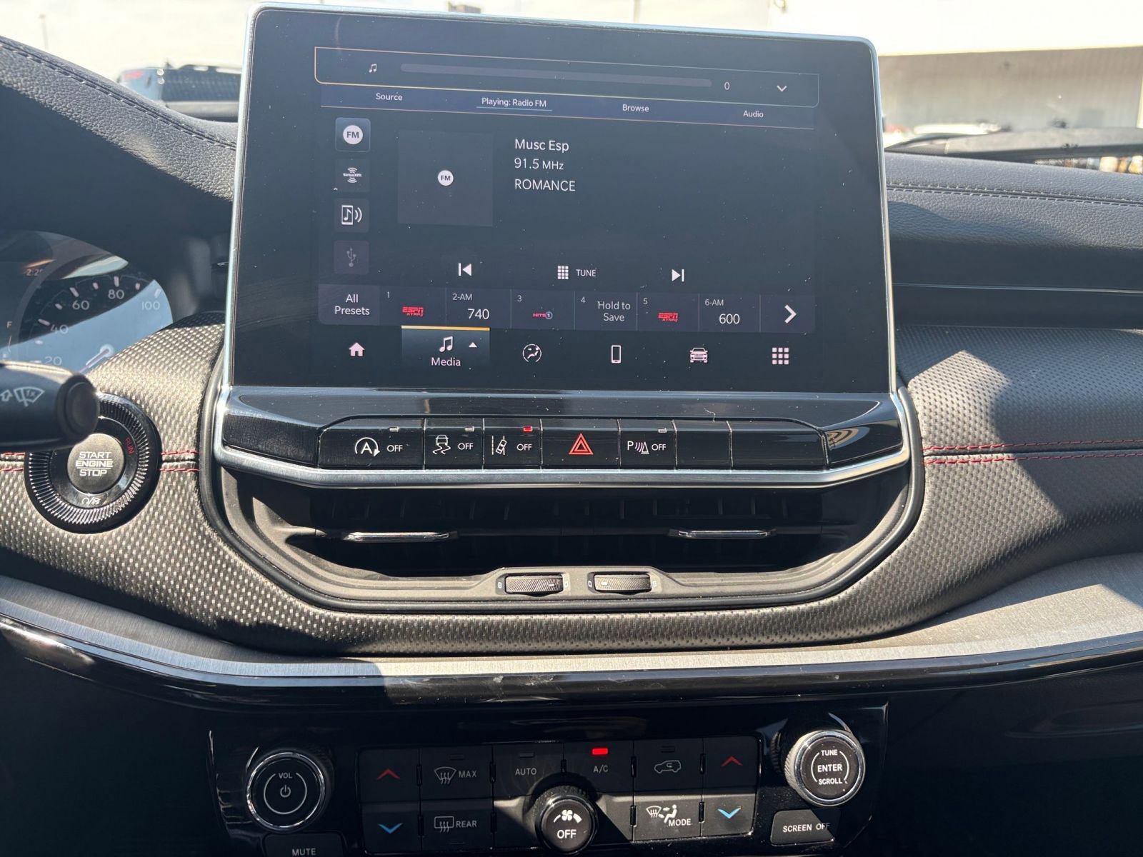 Thumbnail: 2025 Jeep Compass - 18