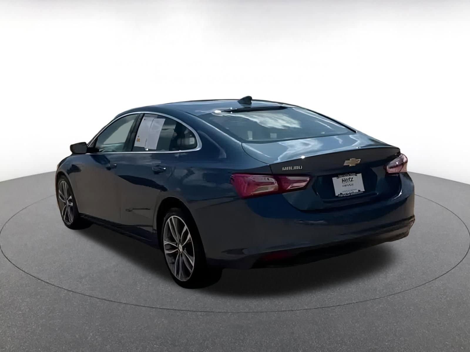 Thumbnail: 2024 Chevrolet Malibu - 11