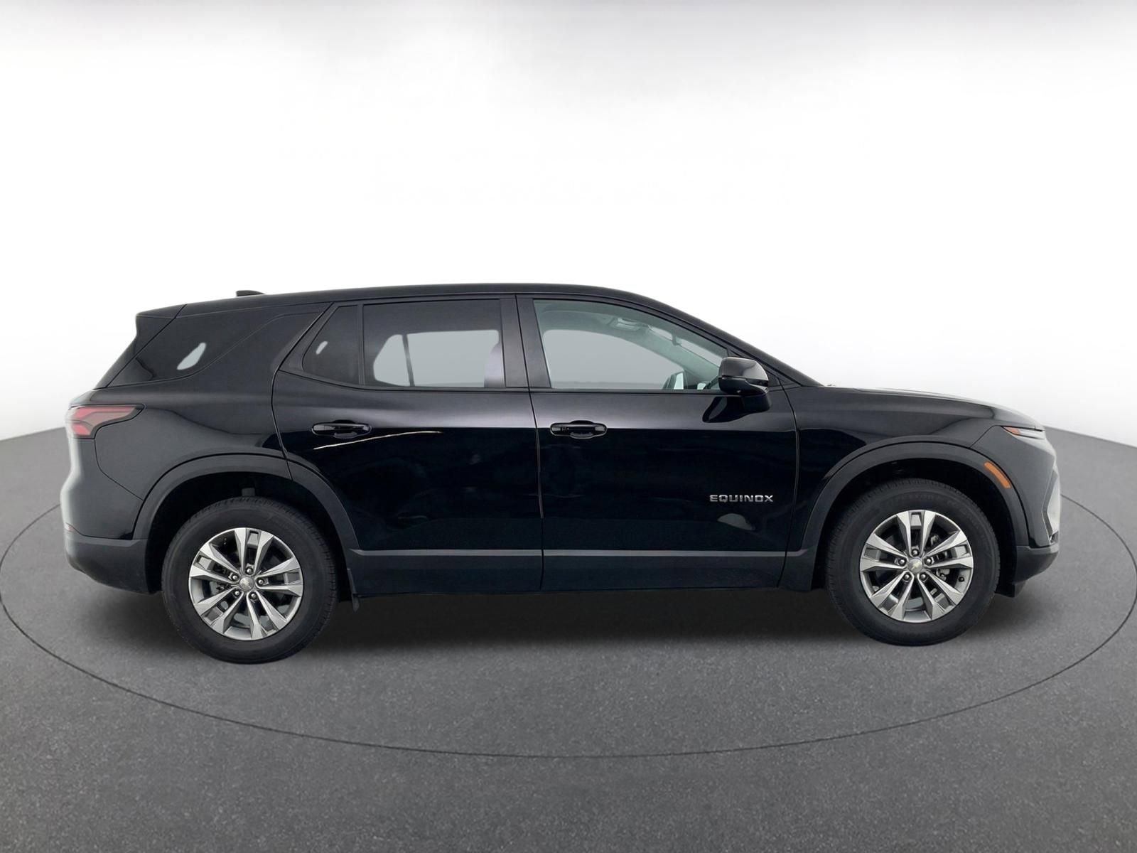 Thumbnail: 2025 Chevrolet Equinox - 10