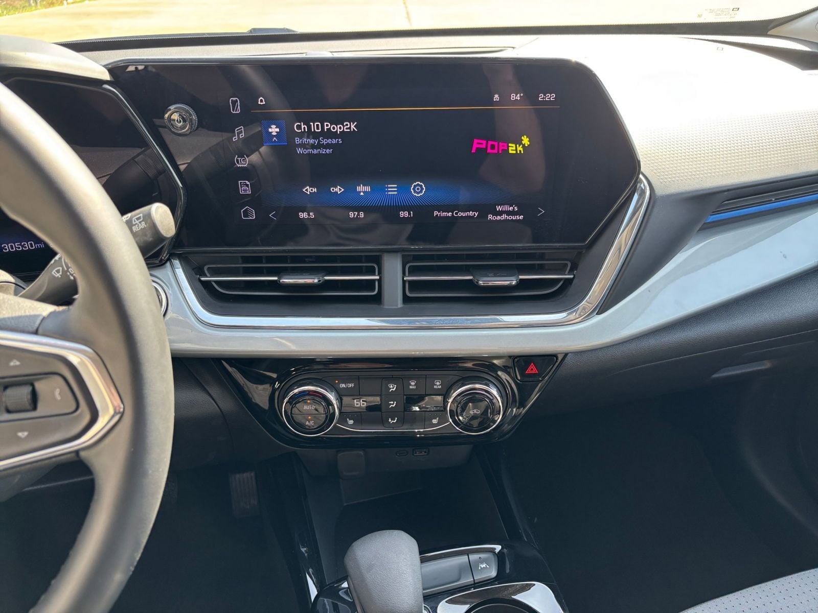 Thumbnail: 2025 Chevrolet Trax - 17