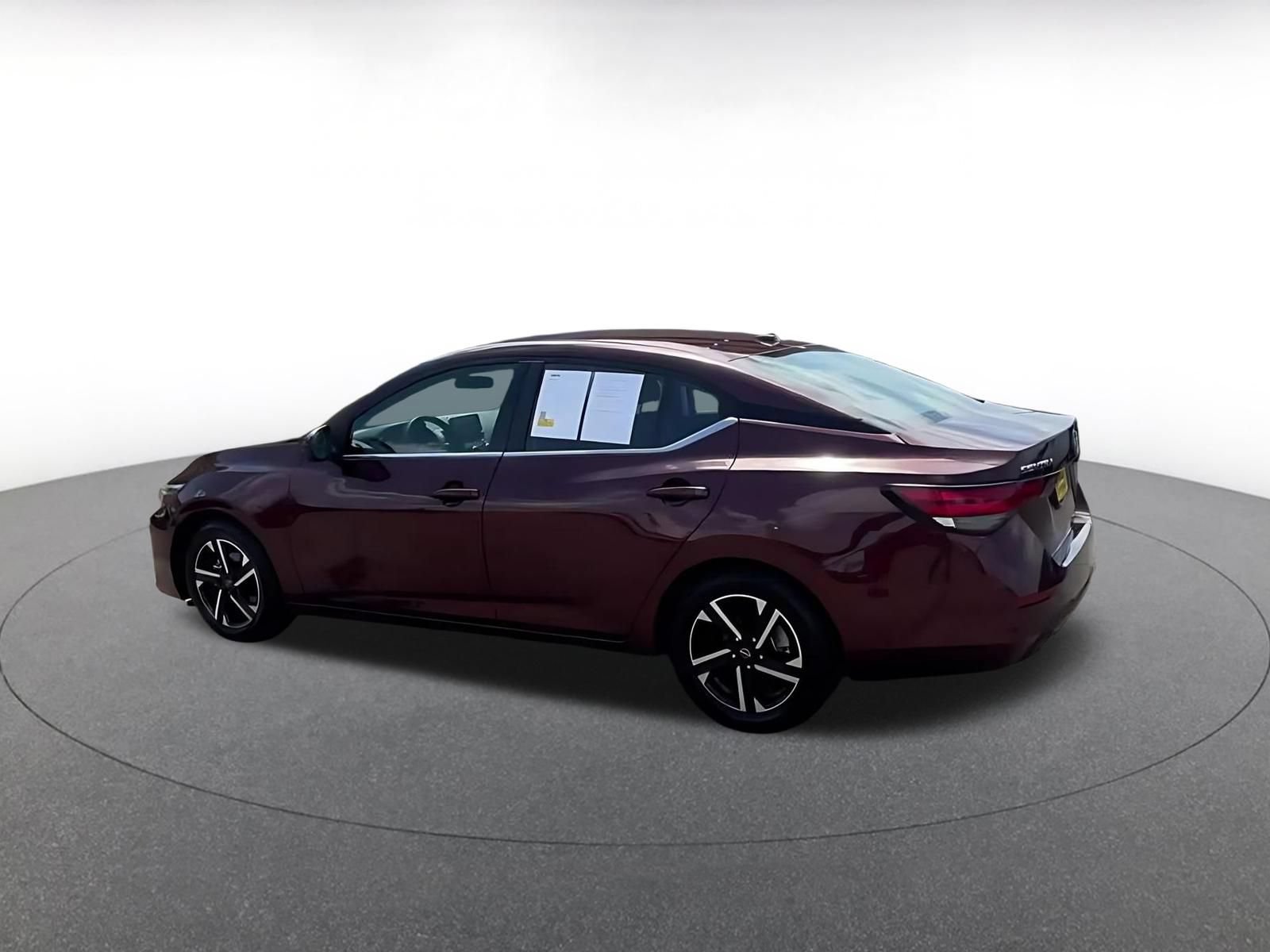 Thumbnail: 2025 Nissan Sentra - 10