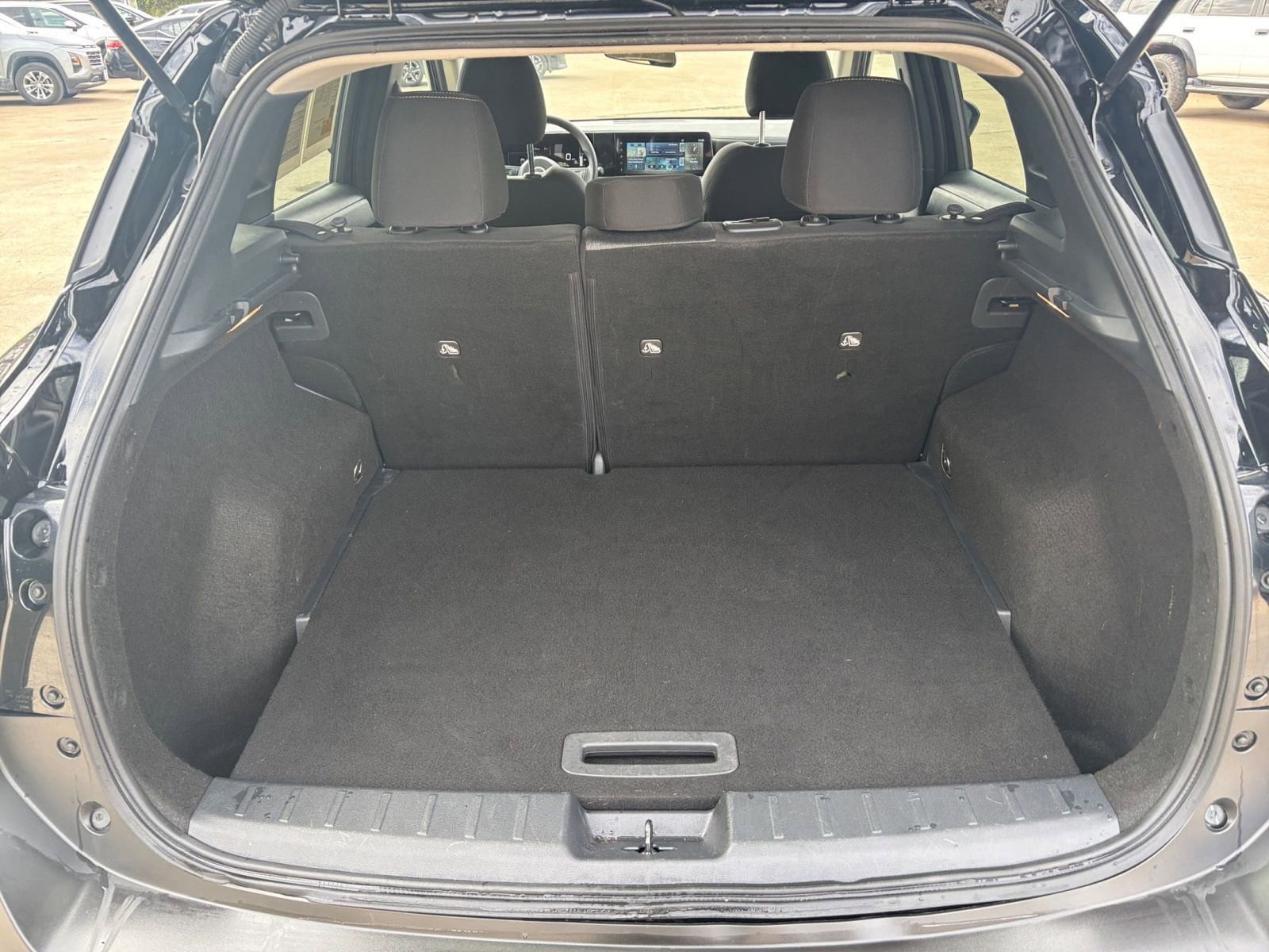 Thumbnail: 2025 Nissan Kicks - 29