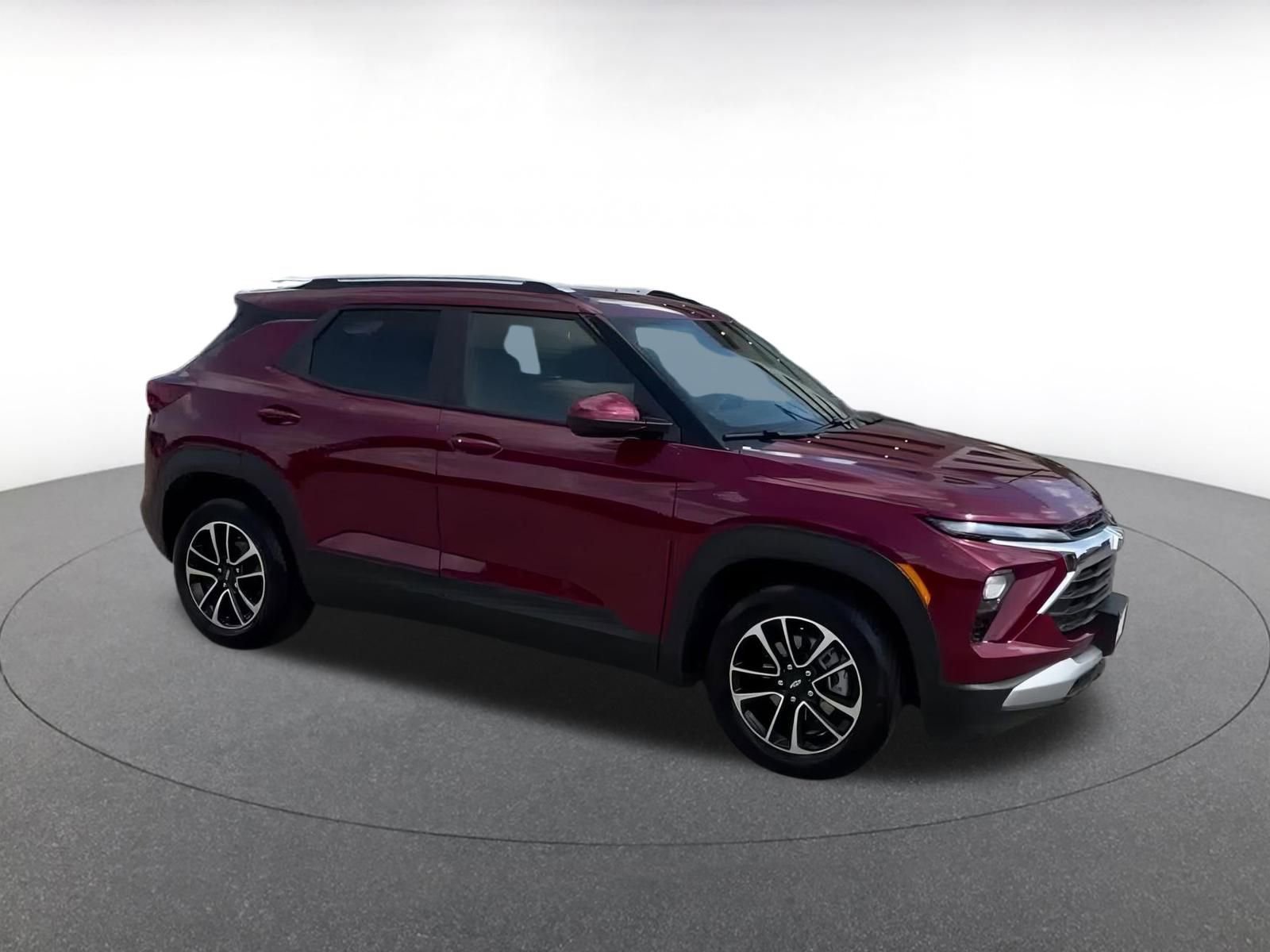 Thumbnail: 2025 Chevrolet TrailBlazer - 2