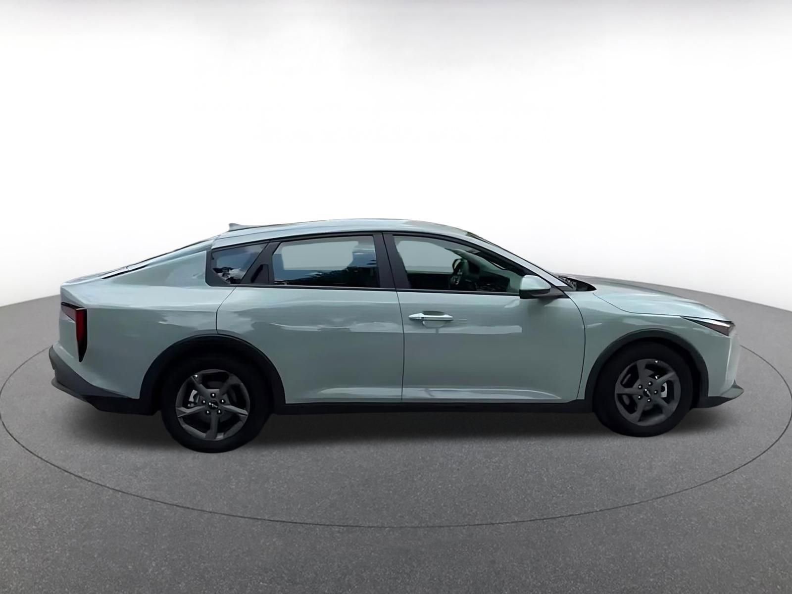 Thumbnail: 2025 Kia K4 - 16