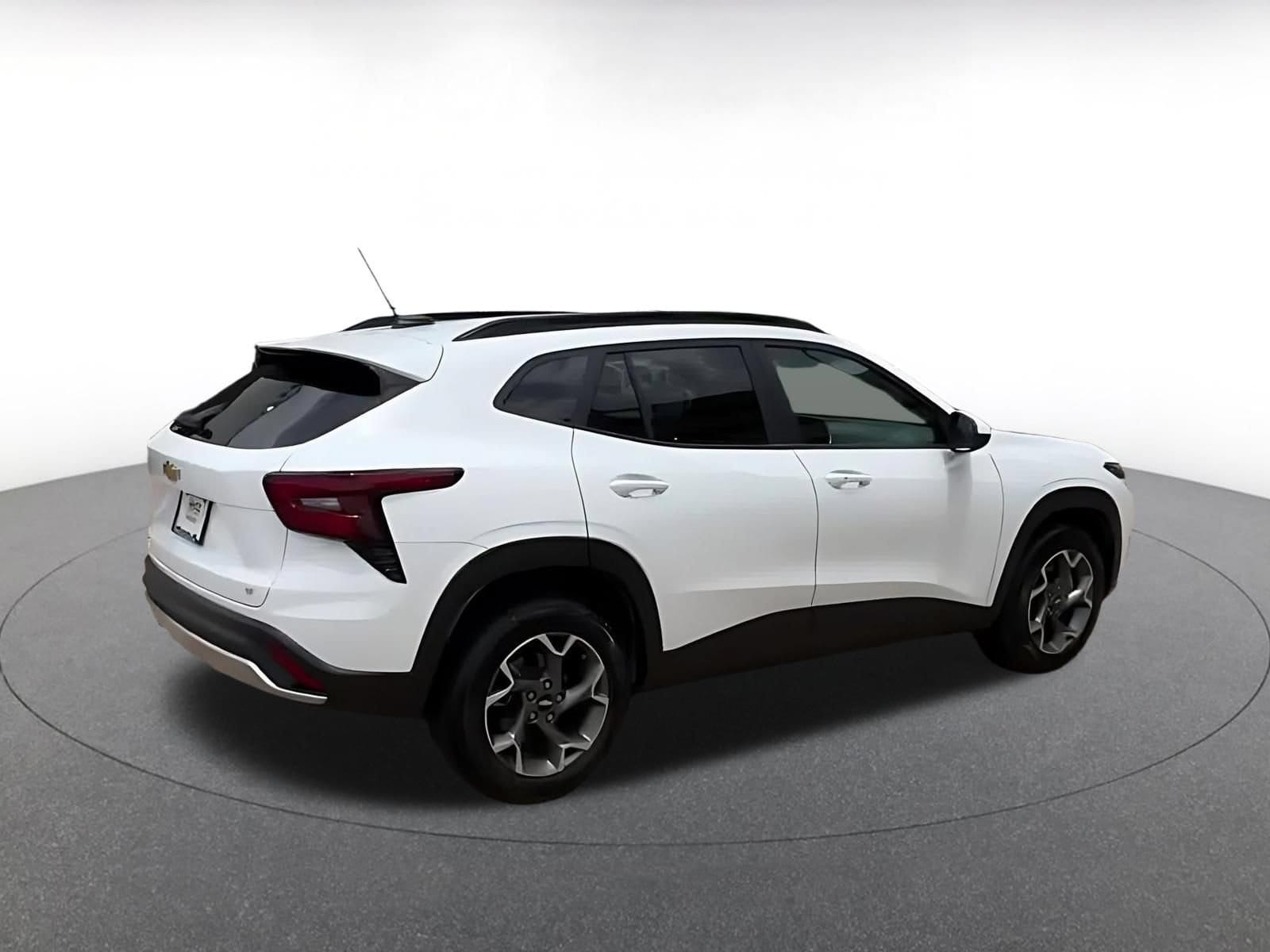 Thumbnail: 2025 Chevrolet Trax - 13