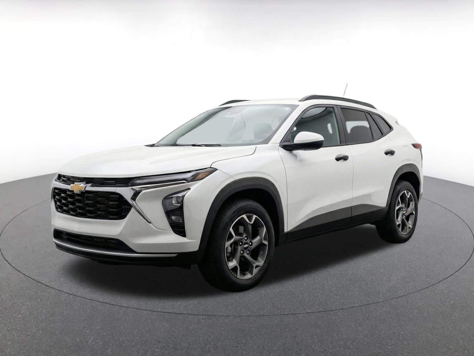 Thumbnail: 2025 Chevrolet Trax - 3