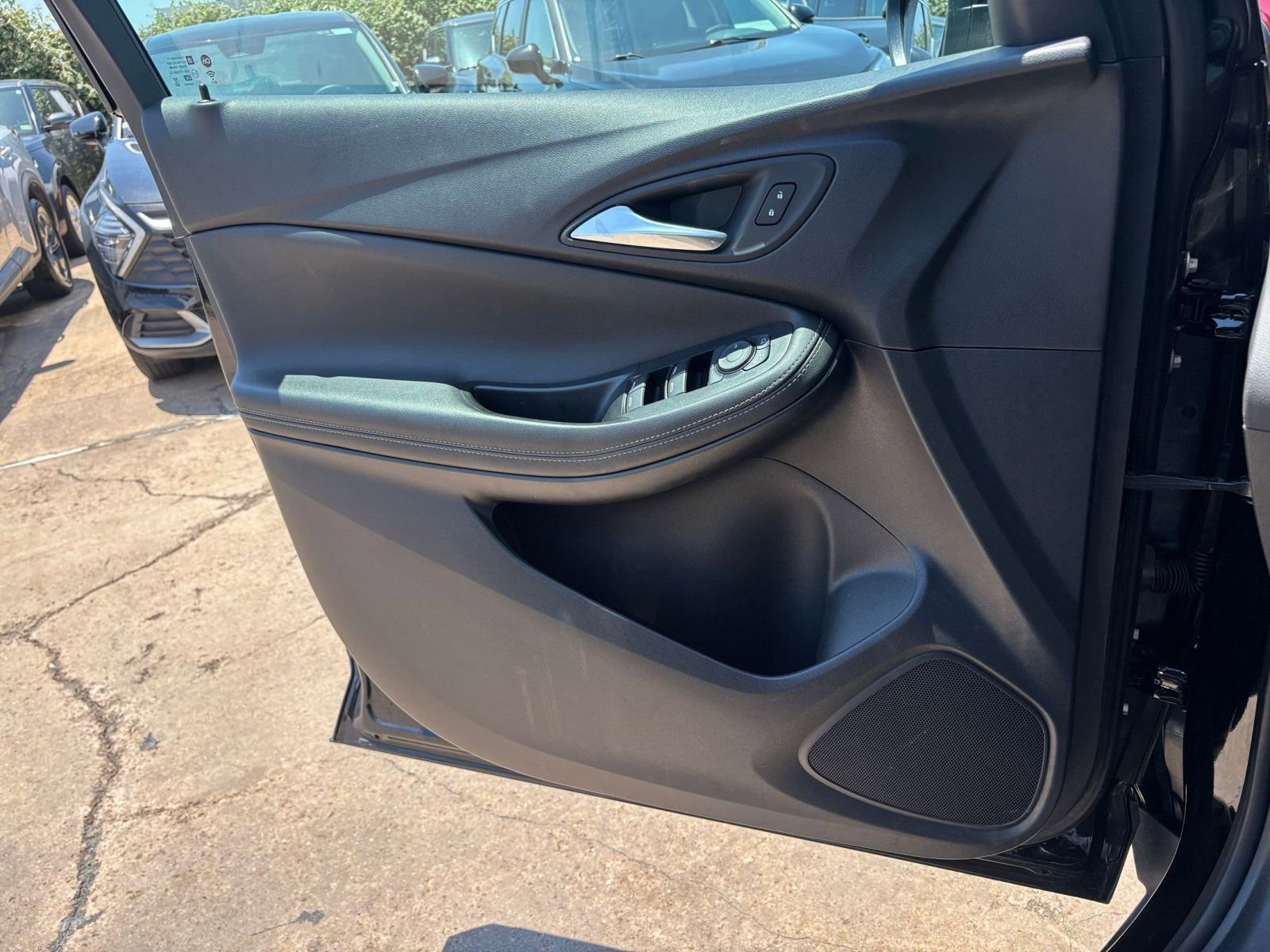 Thumbnail: 2025 Buick Encore GX - 18