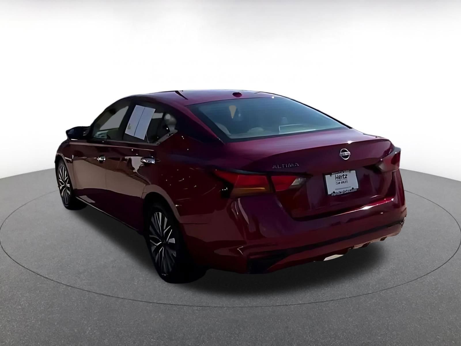 Thumbnail: 2025 Nissan Altima - 10