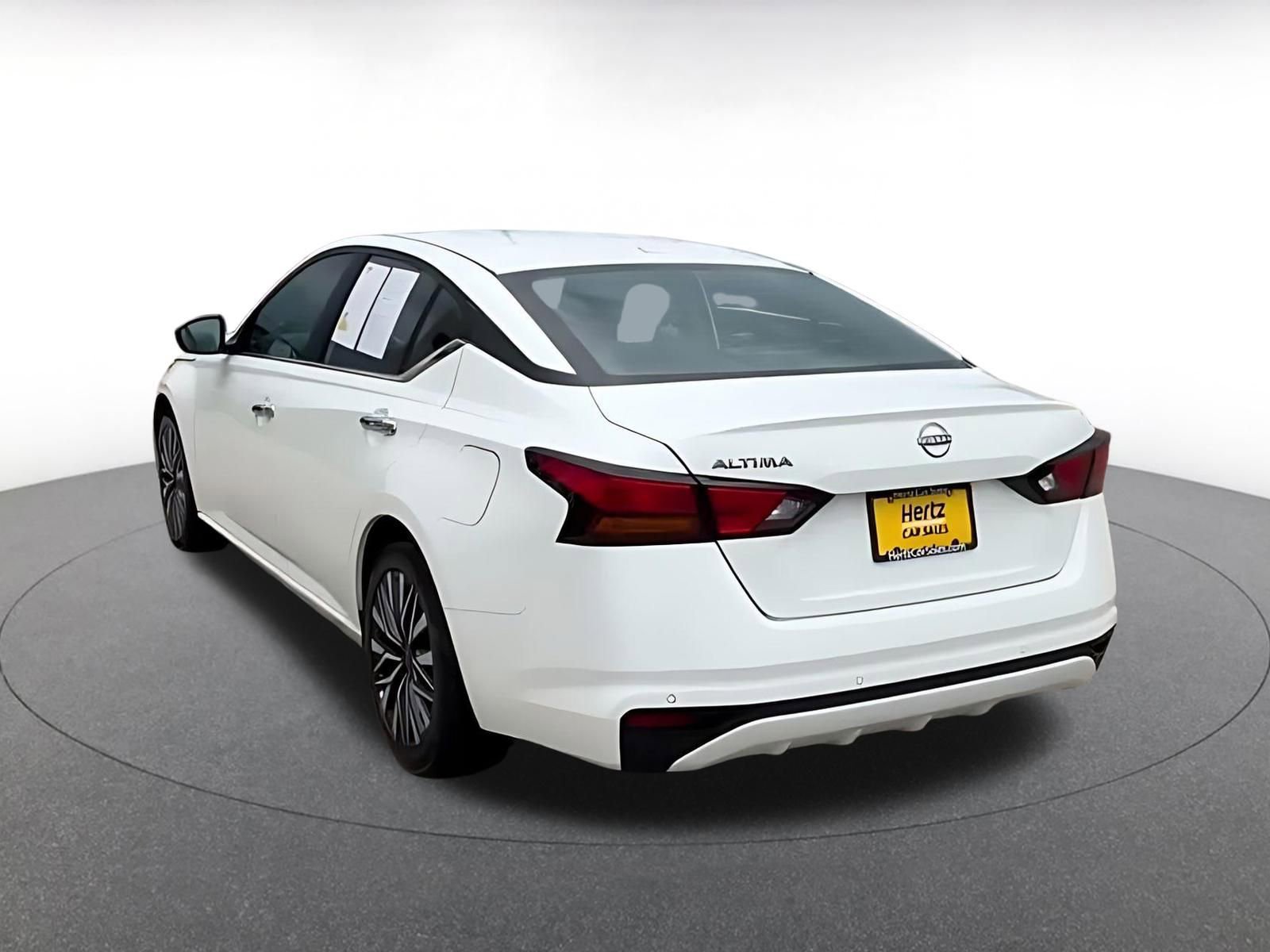 Thumbnail: 2025 Nissan Altima - 11