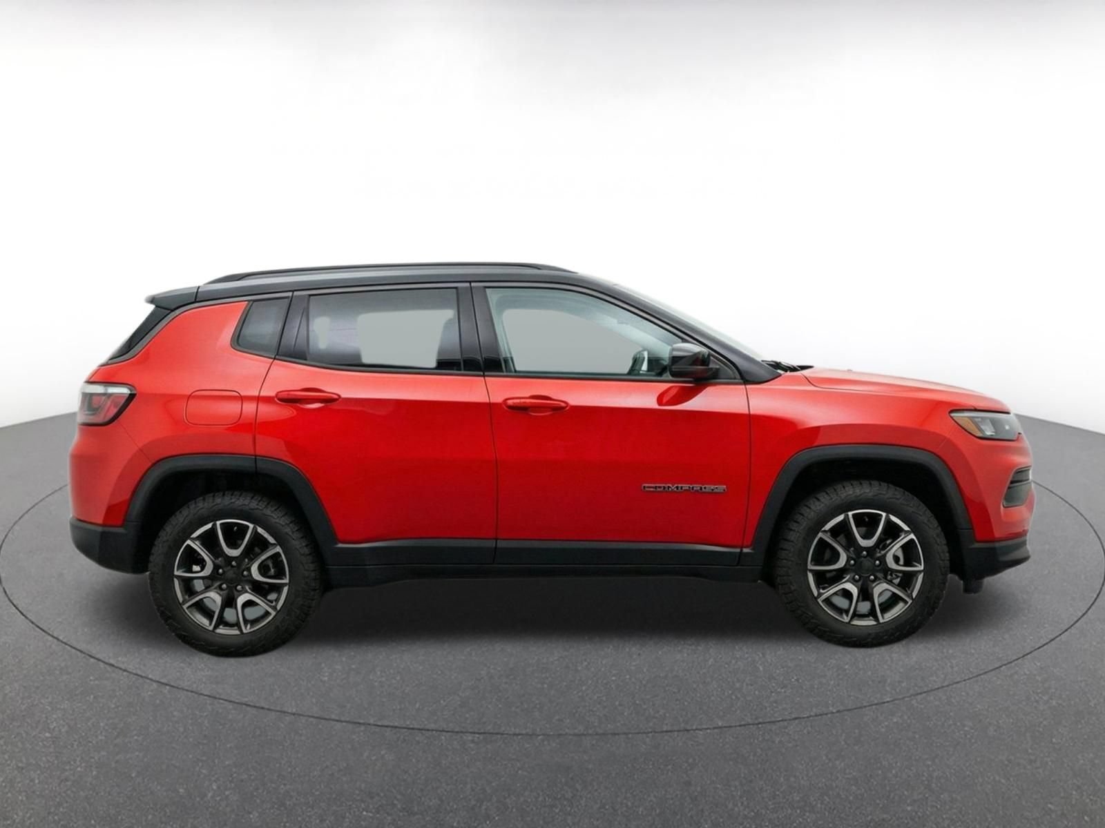 Thumbnail: 2025 Jeep Compass - 9