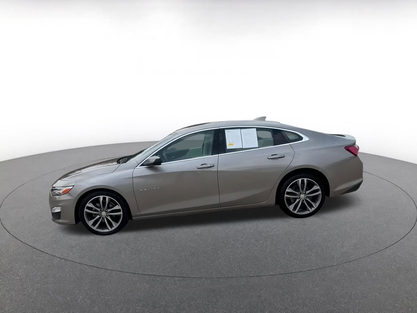 Thumbnail: 2024 Chevrolet Malibu - 9