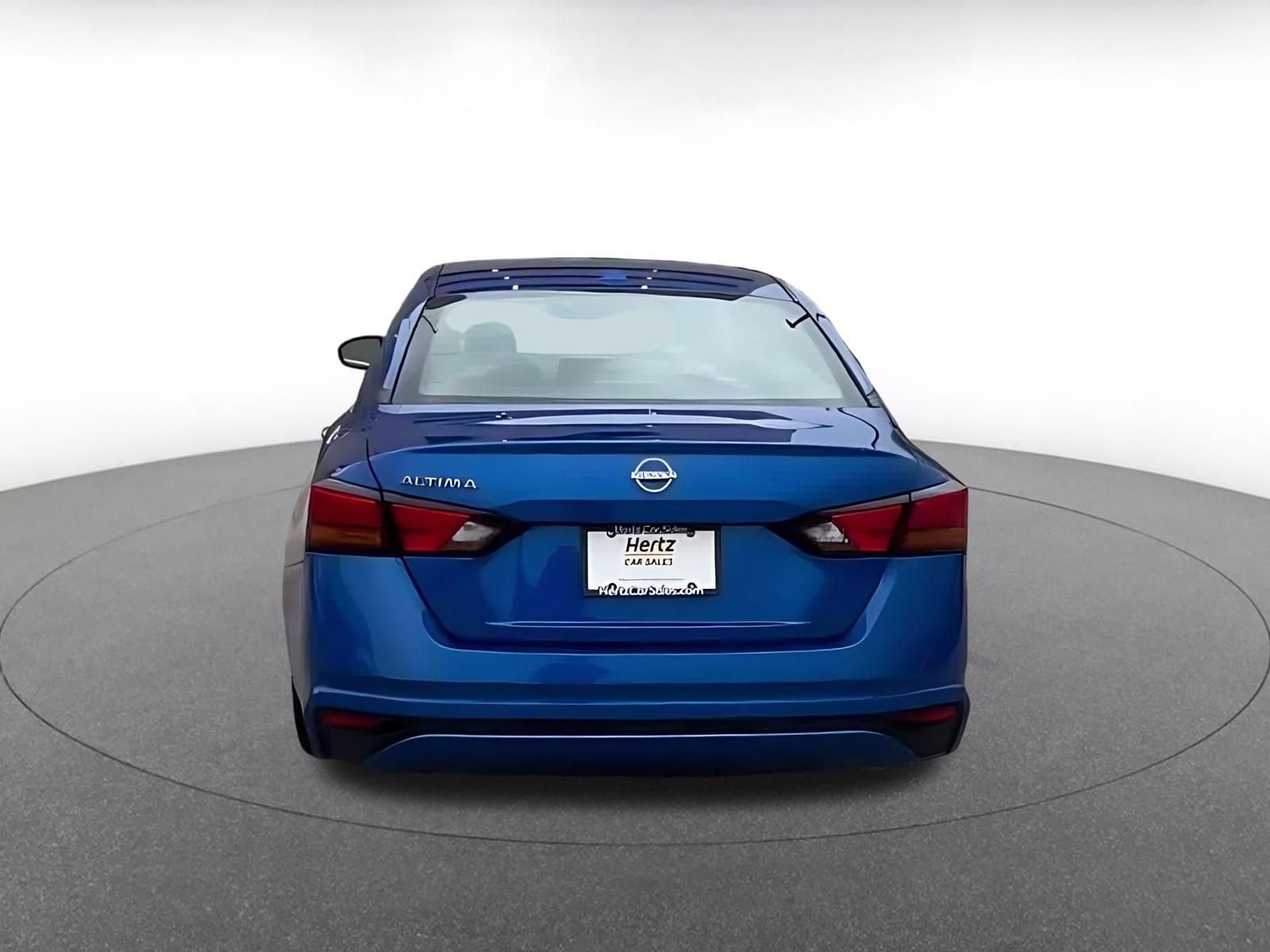Thumbnail: 2025 Nissan Altima - 12