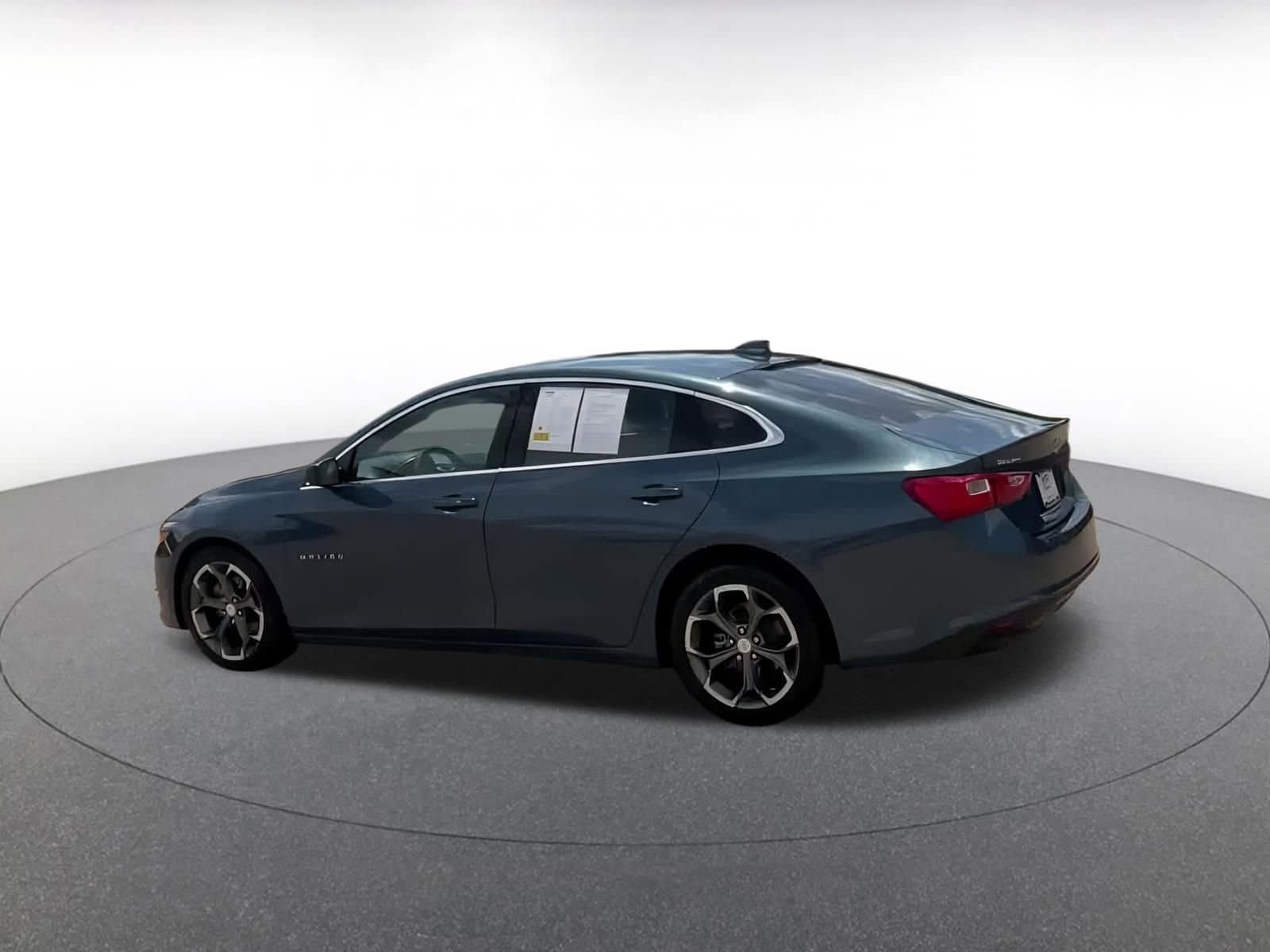 Thumbnail: 2024 Chevrolet Malibu - 10