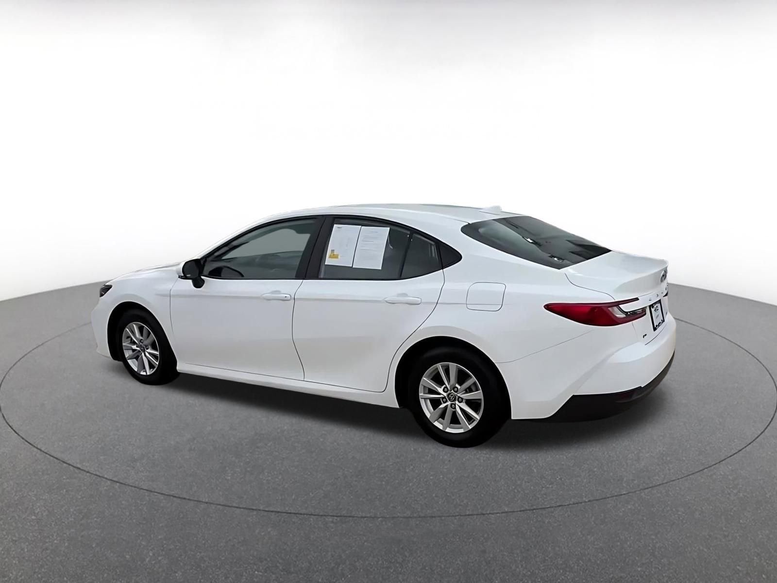 Thumbnail: 2025 Toyota Camry - 11