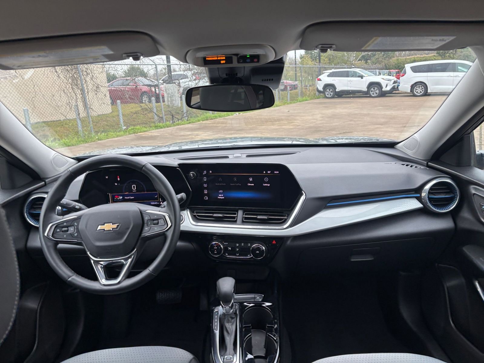 Thumbnail: 2025 Chevrolet Trax - 32