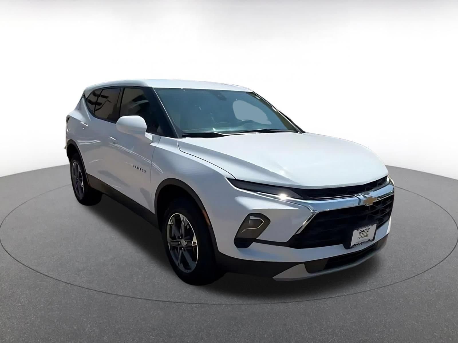 Thumbnail: 2025 Chevrolet Blazer - 3