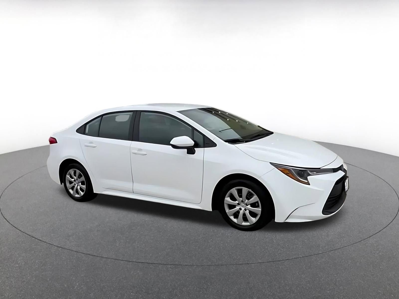 Thumbnail: 2025 Toyota Corolla - 2