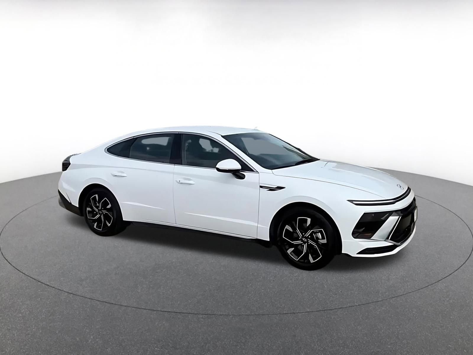 Thumbnail: 2025 Hyundai Sonata - 2