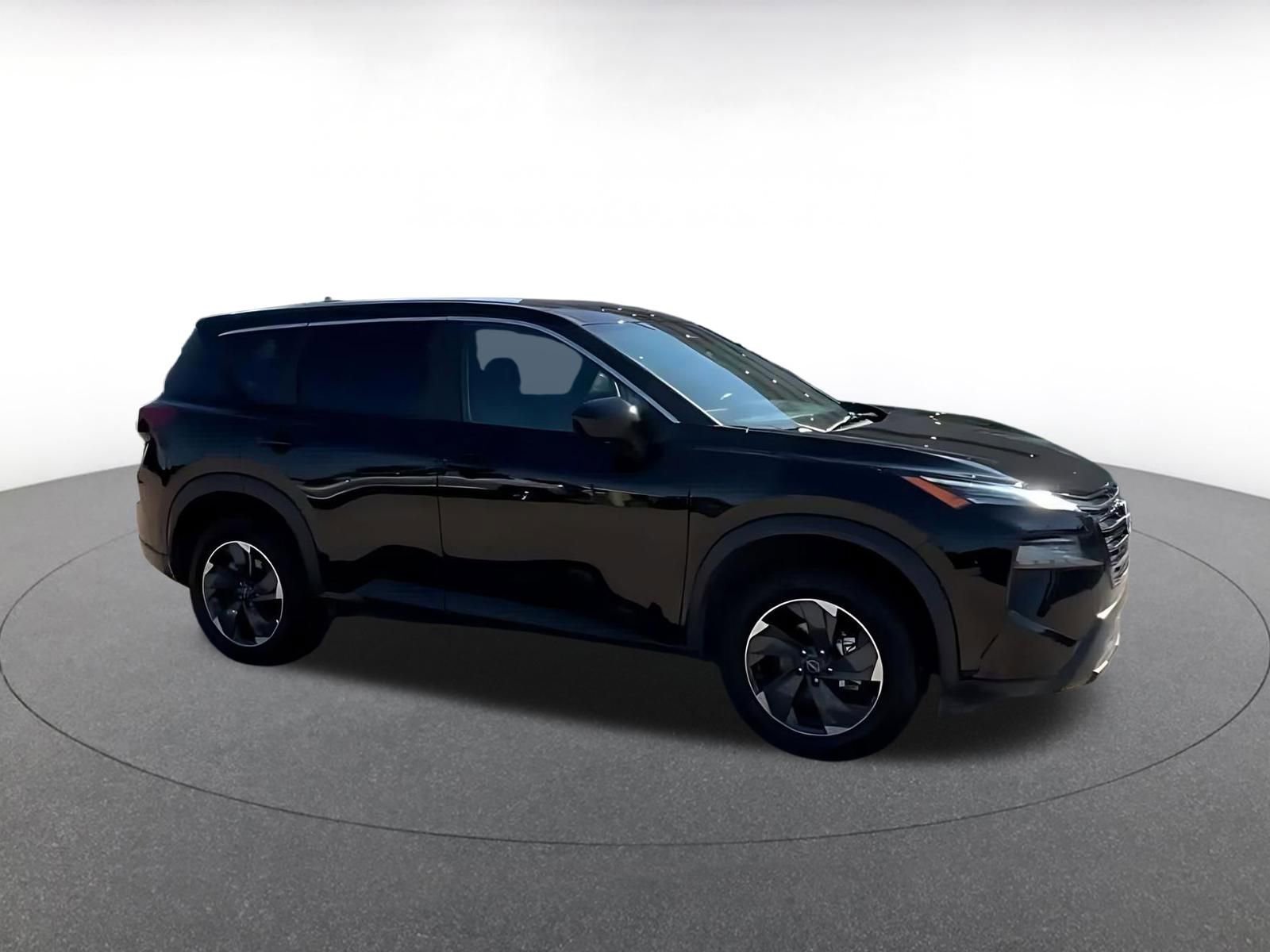 Thumbnail: 2025 Nissan Rogue - 2