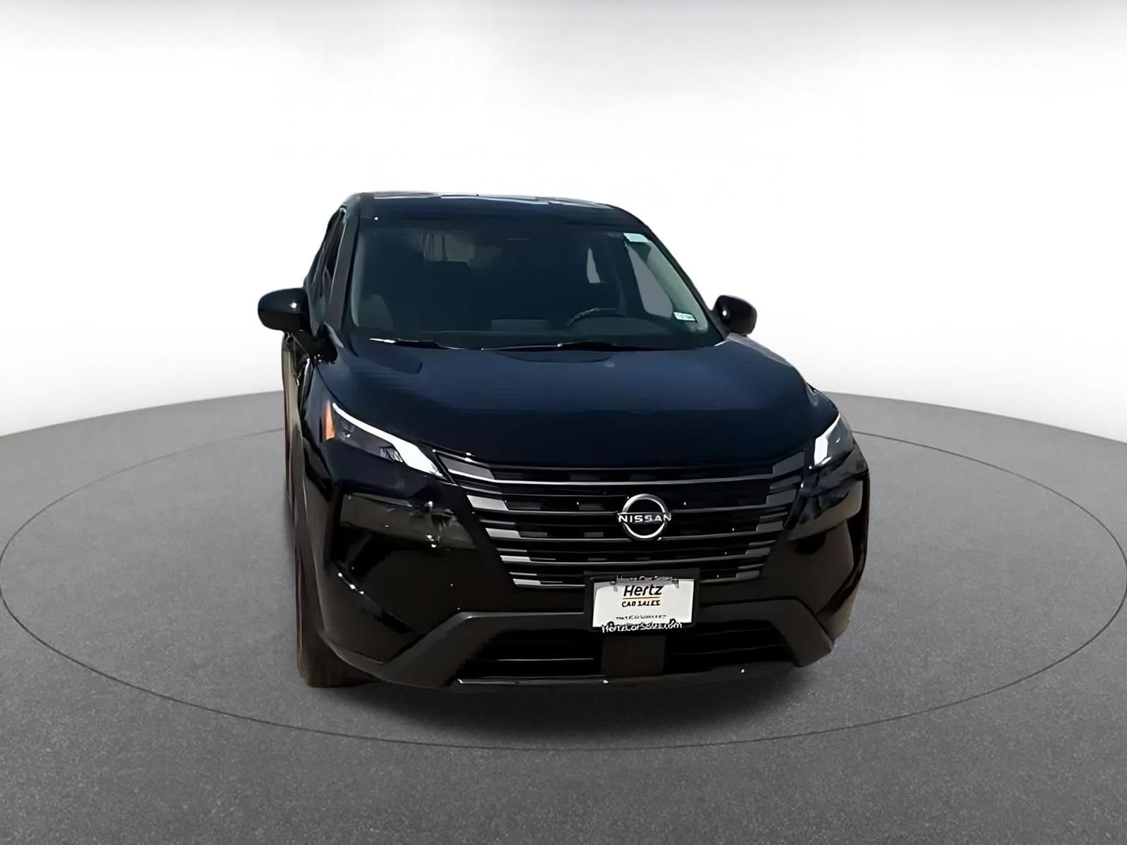 Thumbnail: 2026 Nissan Rogue - 4