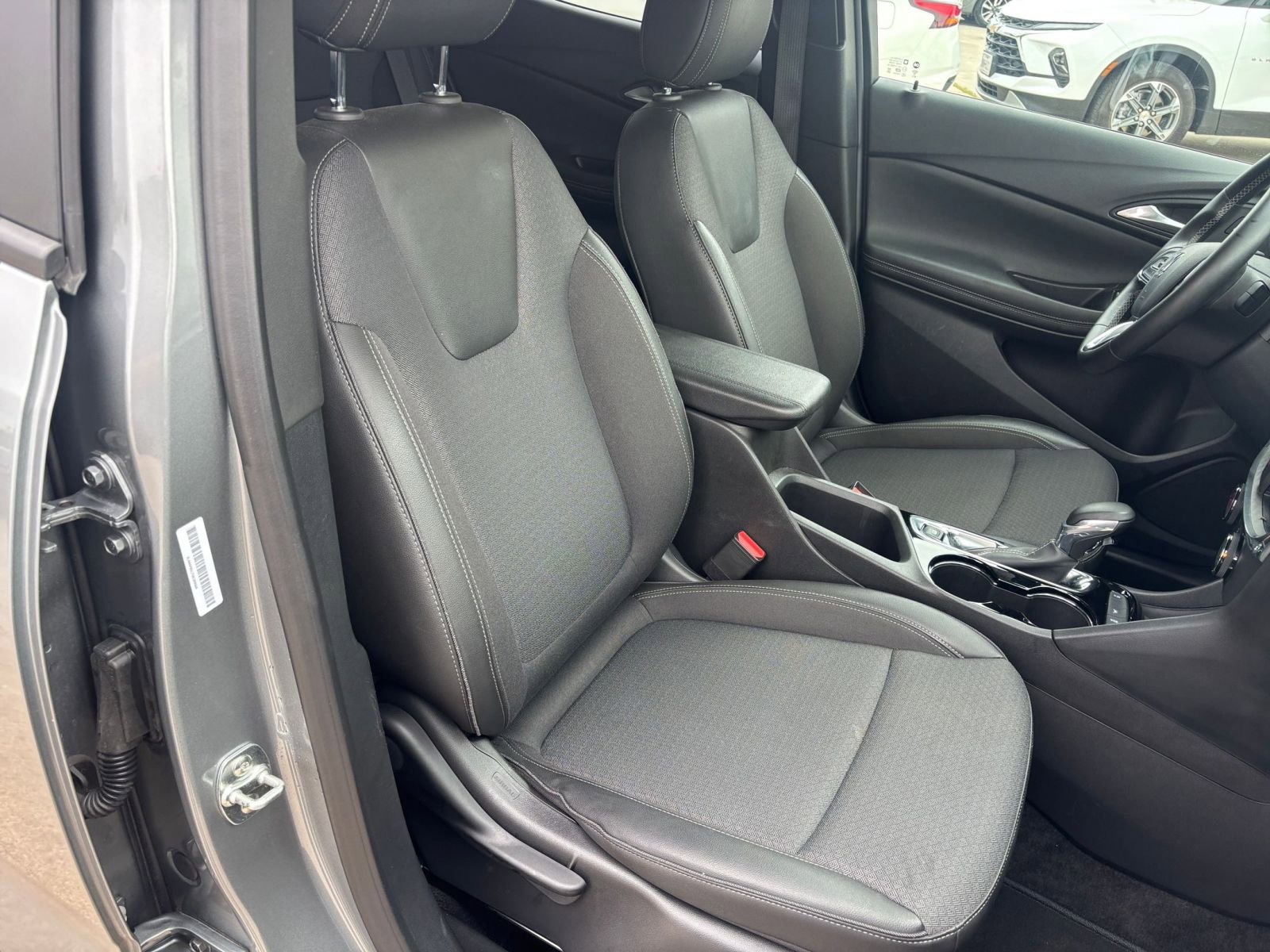 Thumbnail: 2025 Buick Encore GX - 35