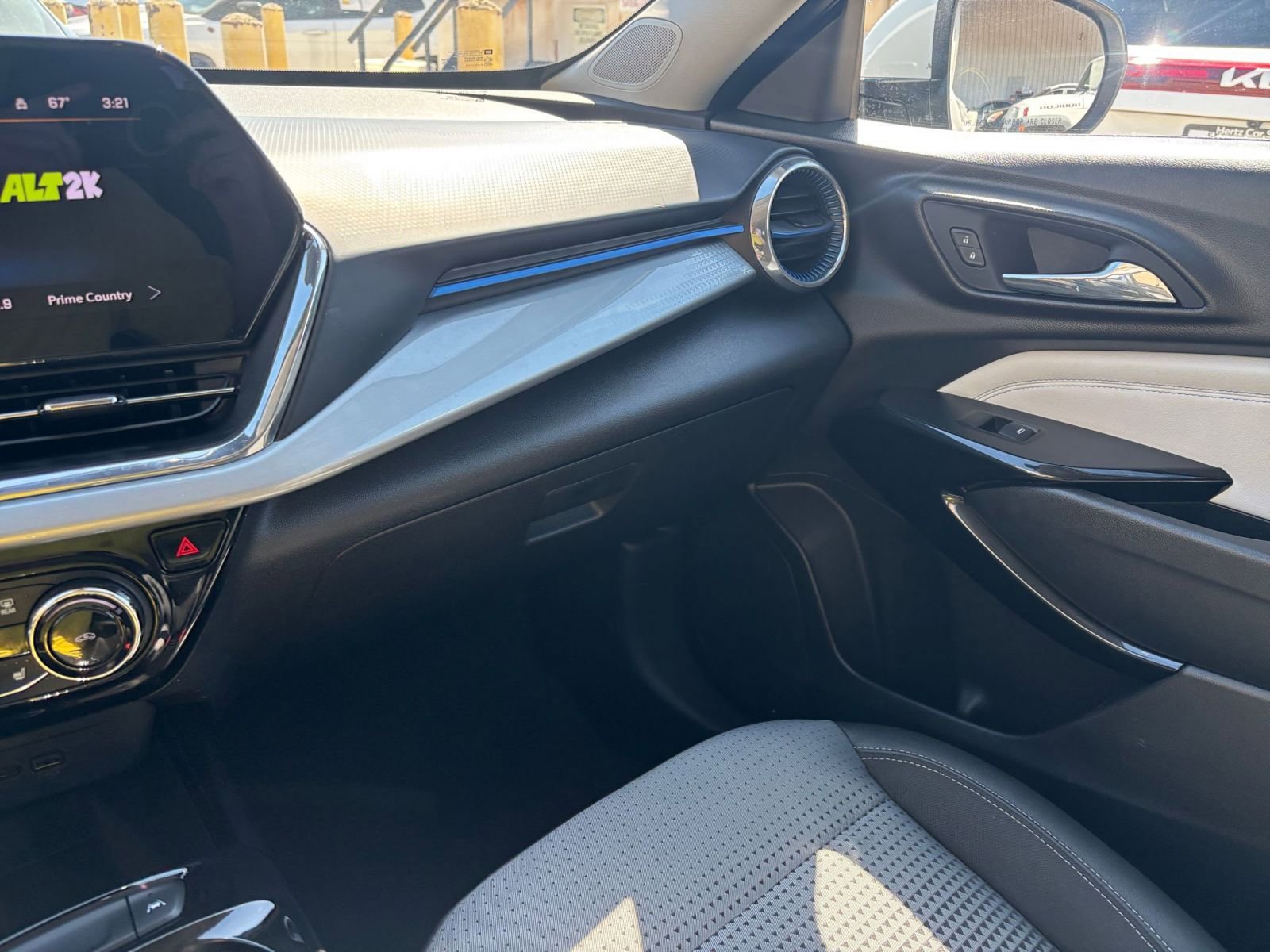 Thumbnail: 2025 Chevrolet Trax - 34