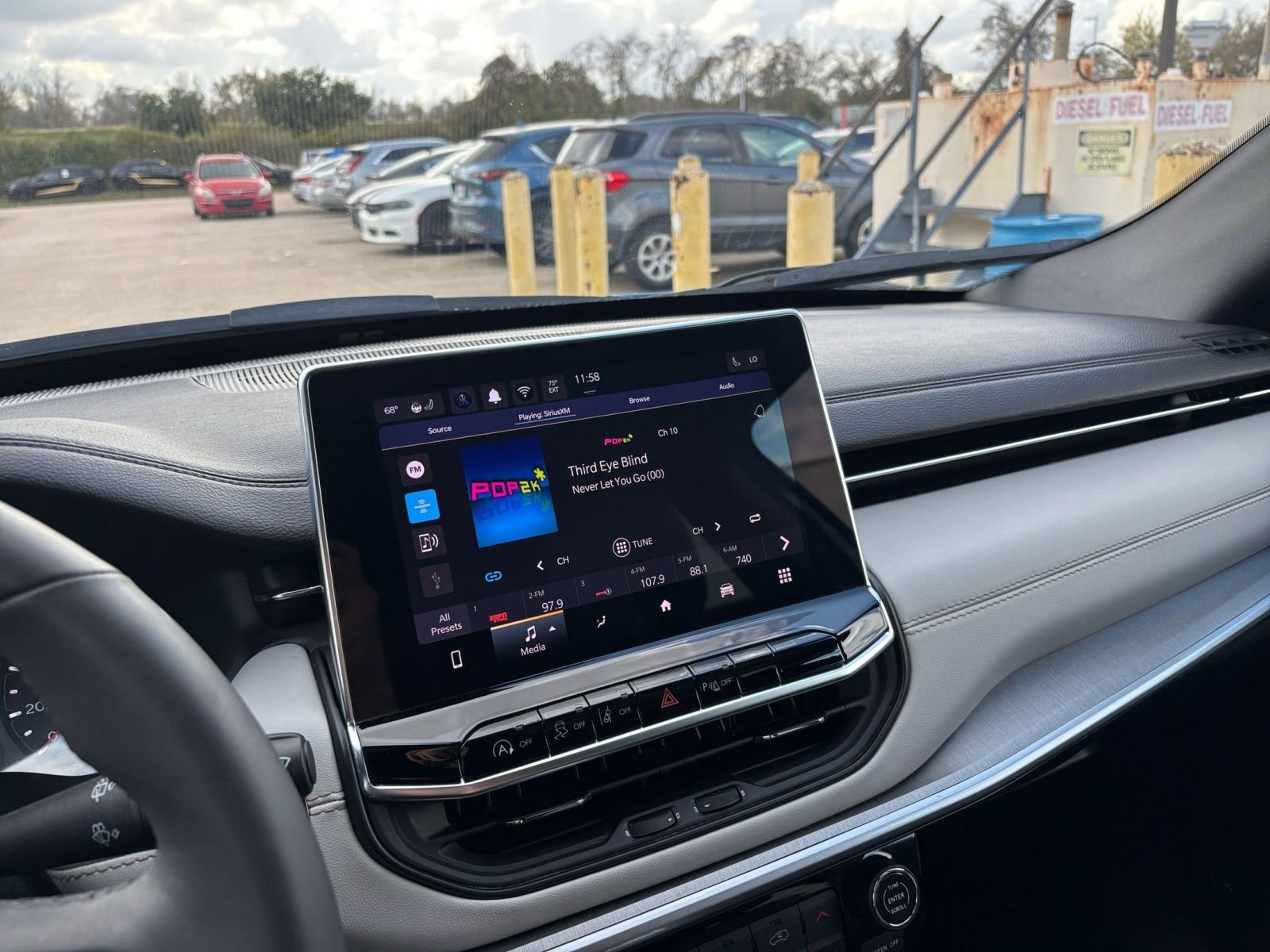 Thumbnail: 2025 Jeep Compass - 21