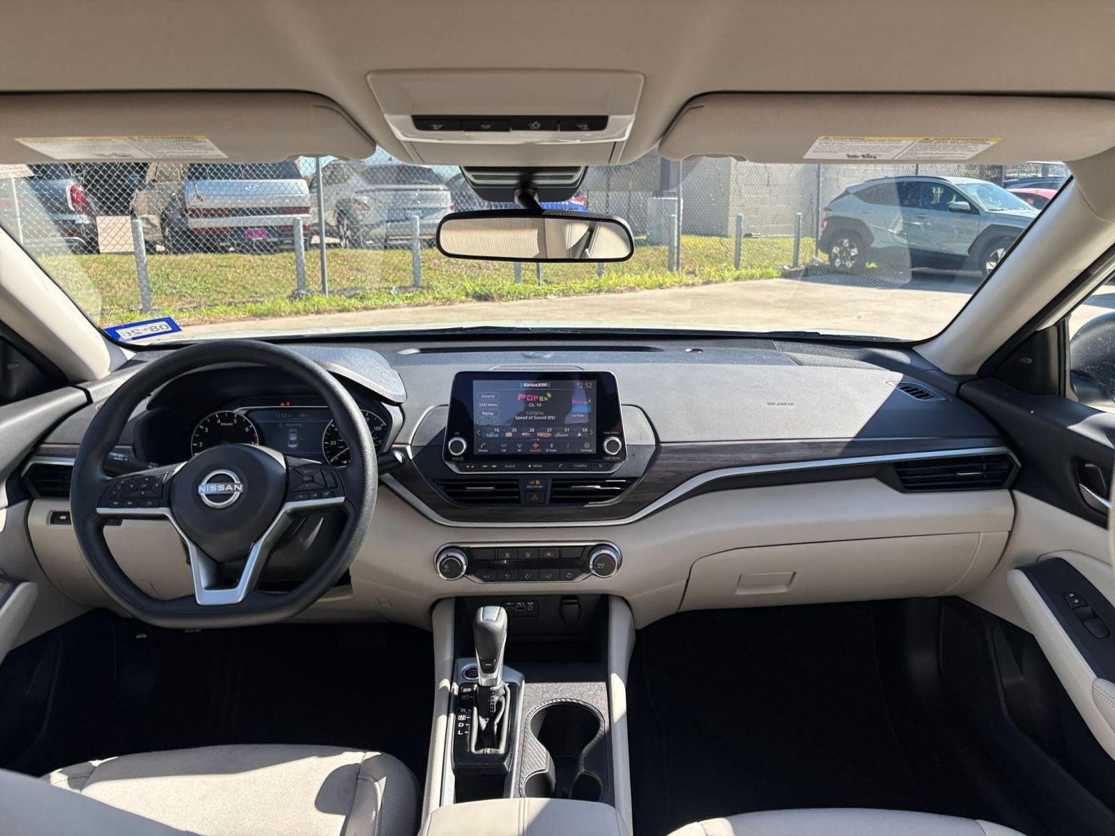 Thumbnail: 2025 Nissan Altima - 32