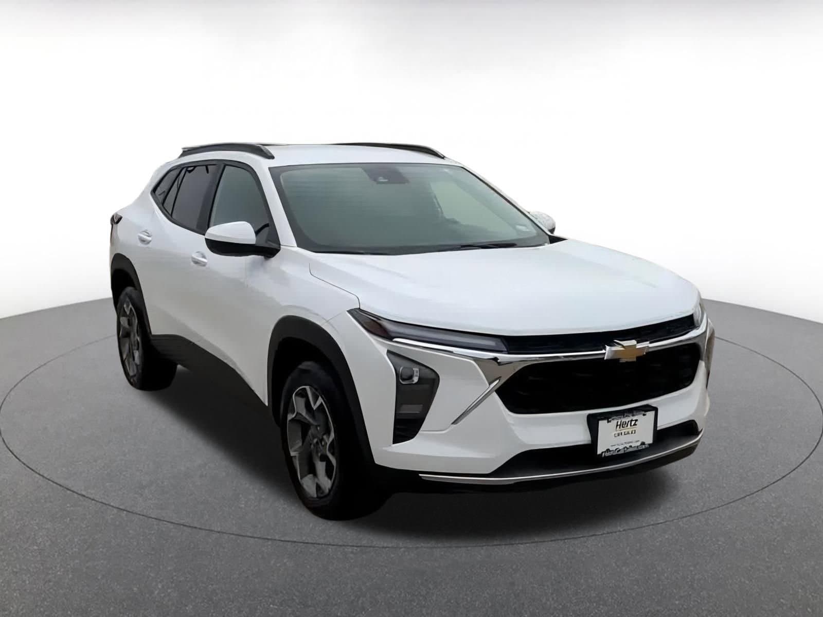 Thumbnail: 2025 Chevrolet Trax - 3