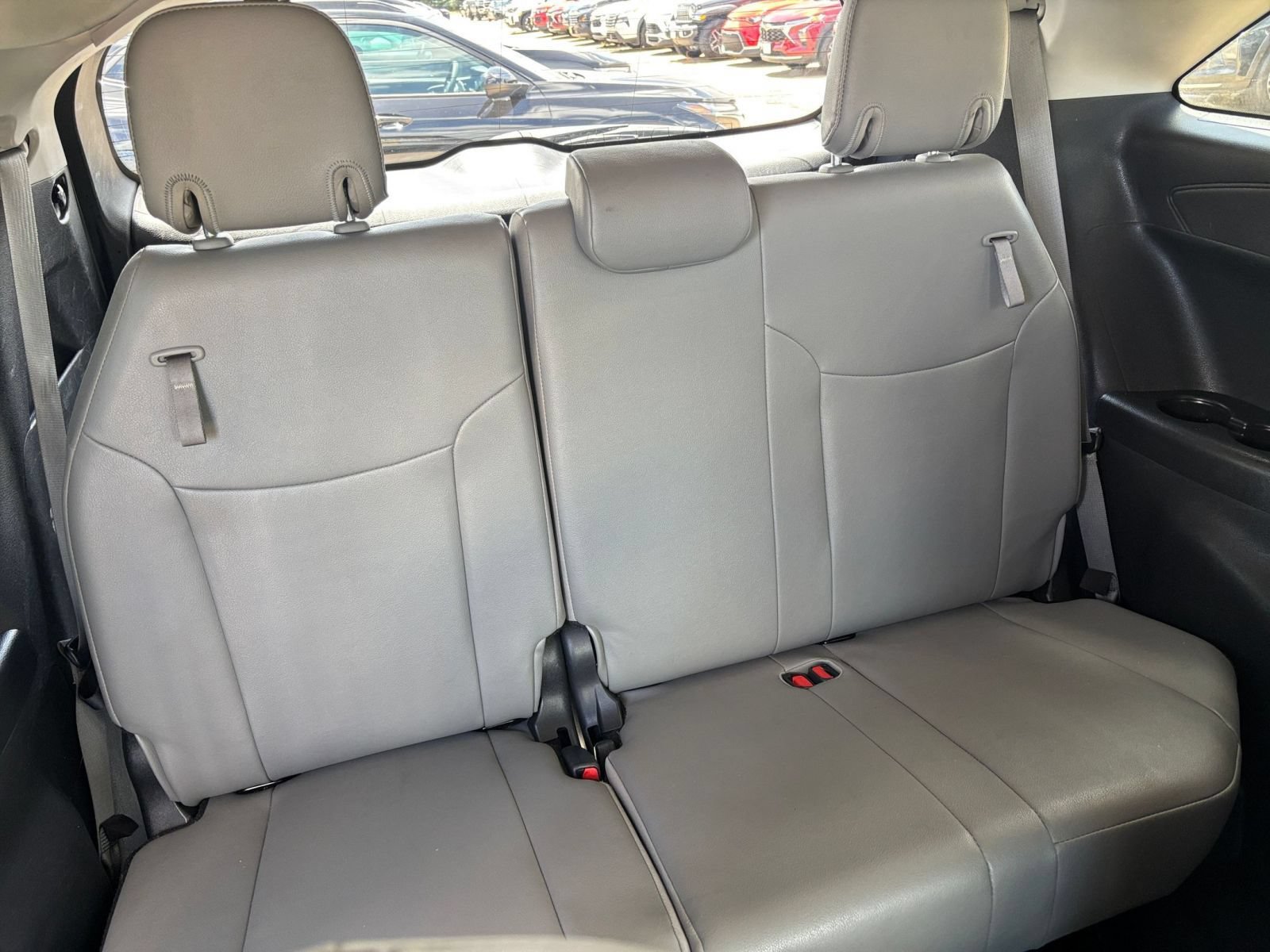 Thumbnail: 2025 Toyota Sienna - 31