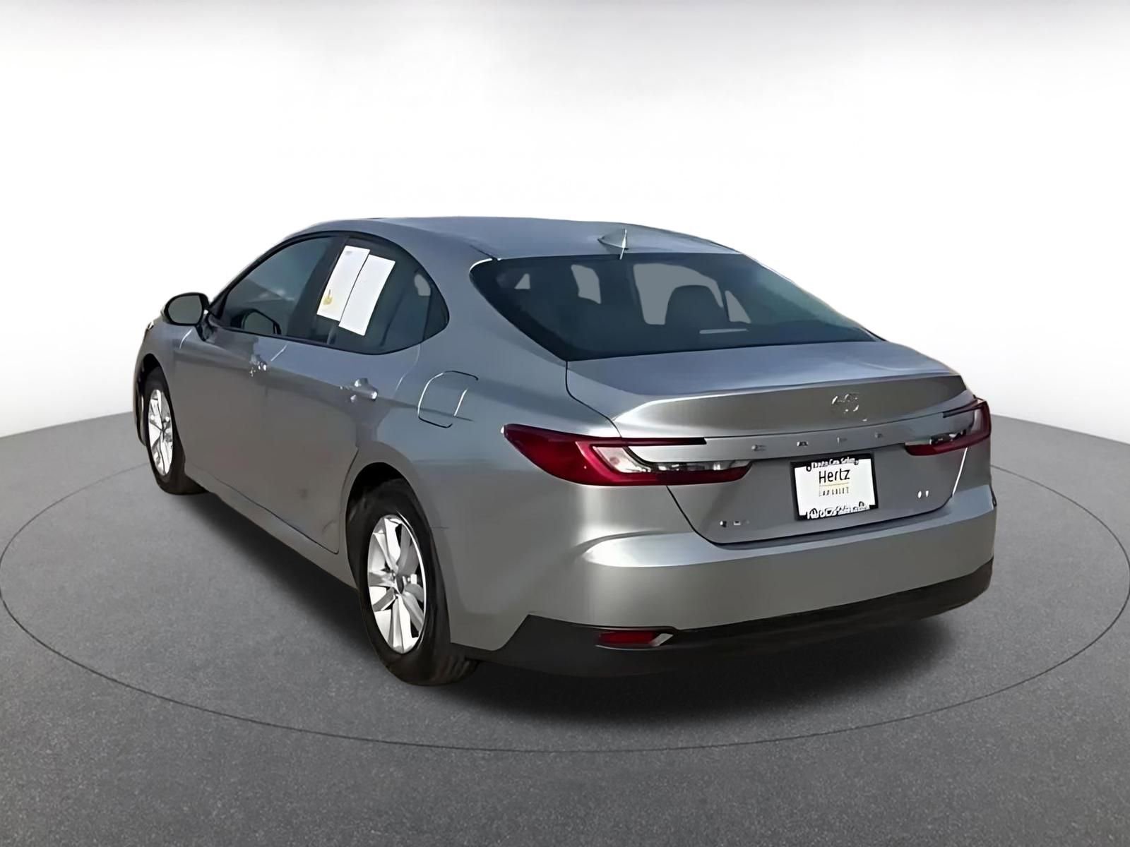 Thumbnail: 2025 Toyota Camry - 11