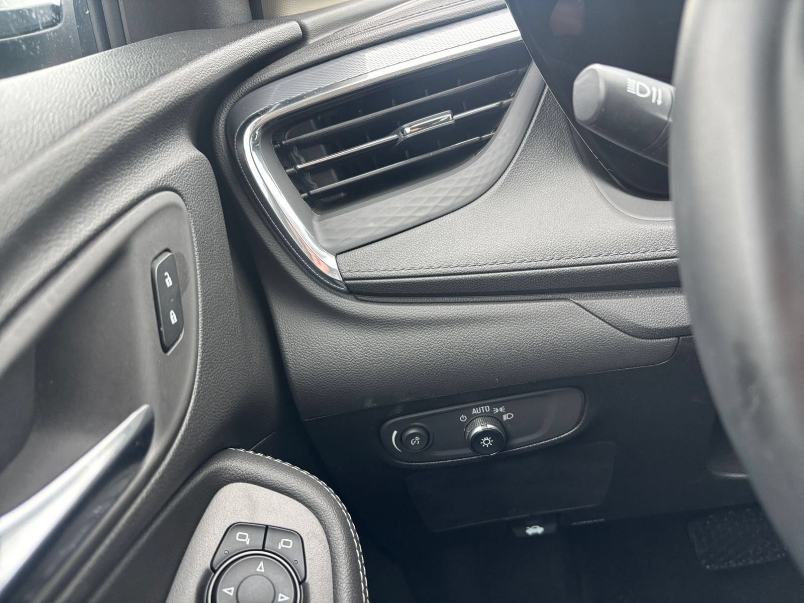 Thumbnail: 2025 Buick Encore GX - 33