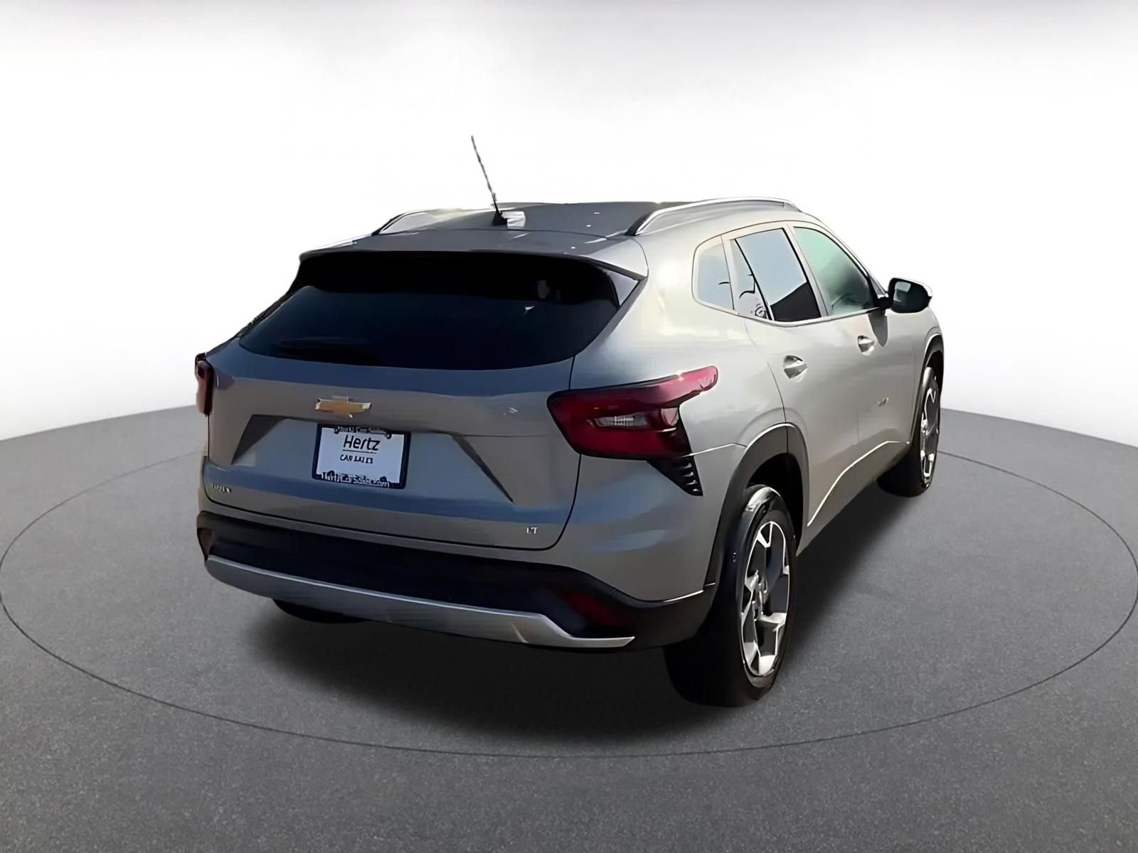 Thumbnail: 2025 Chevrolet Trax - 15